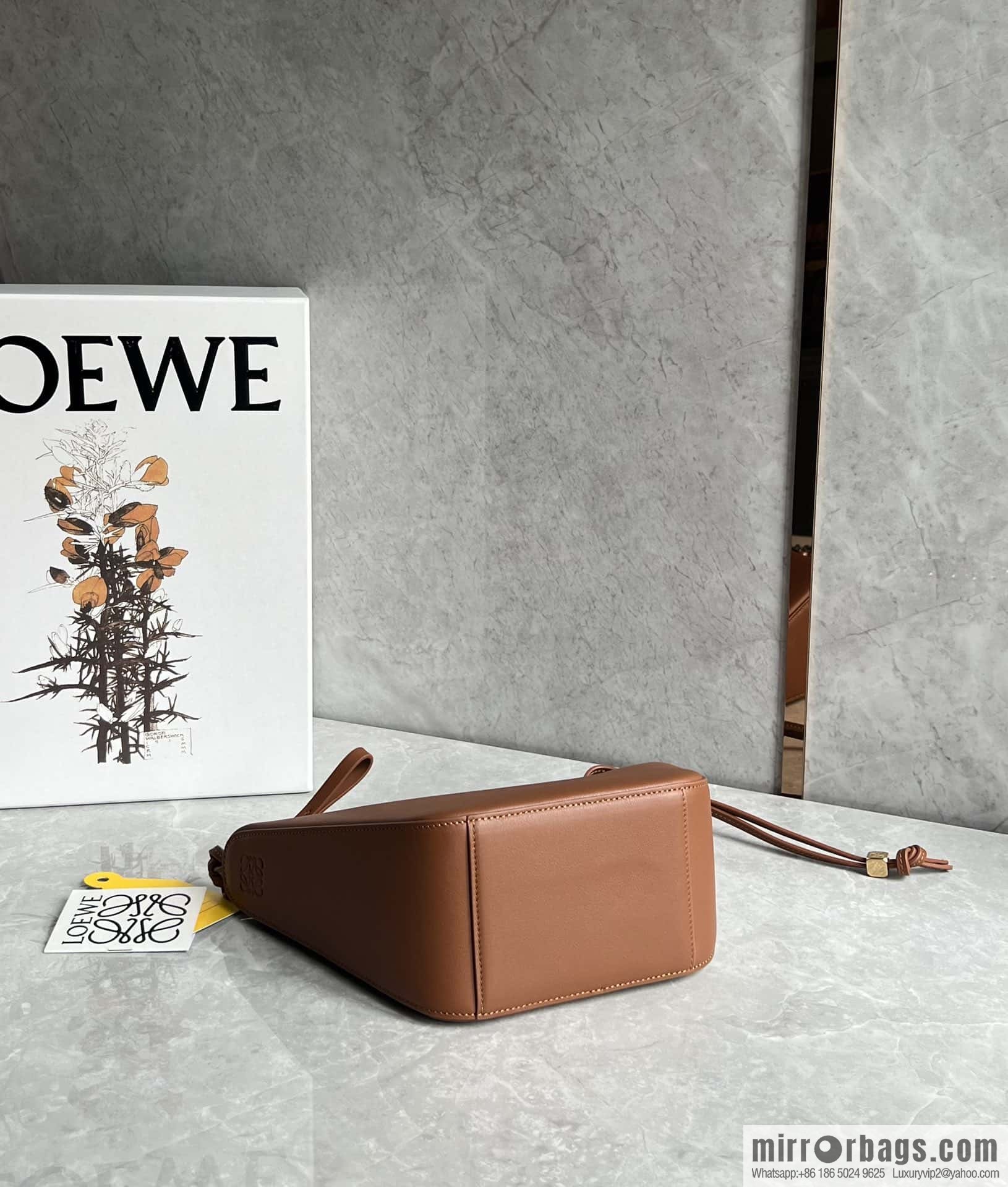 LOEWE new hammock armpit bag 0687 caramel color