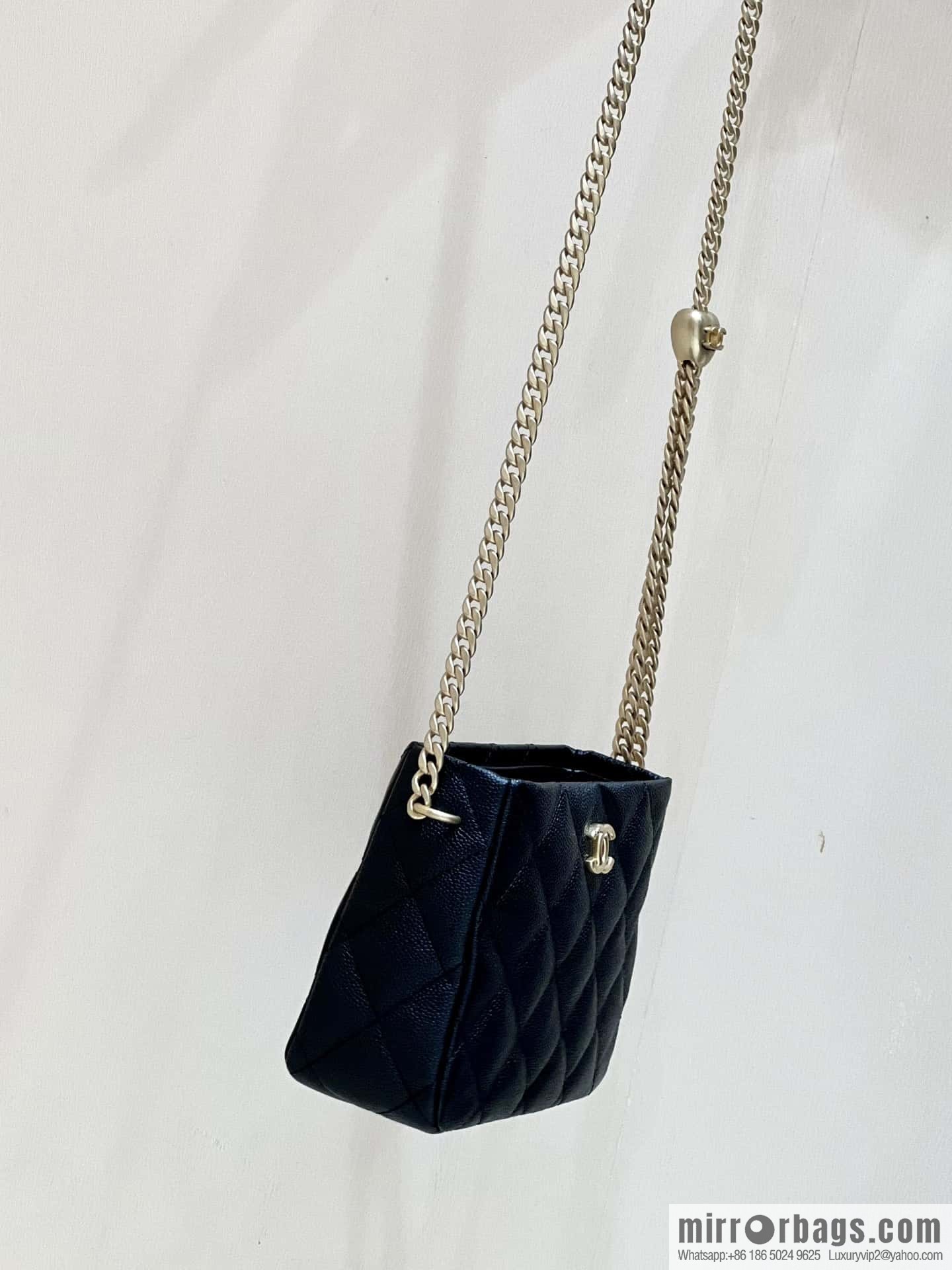CHANEL 23P spring and summer trailer series, love adjustment buckle big explosion hobo hippie bag AS3830 black