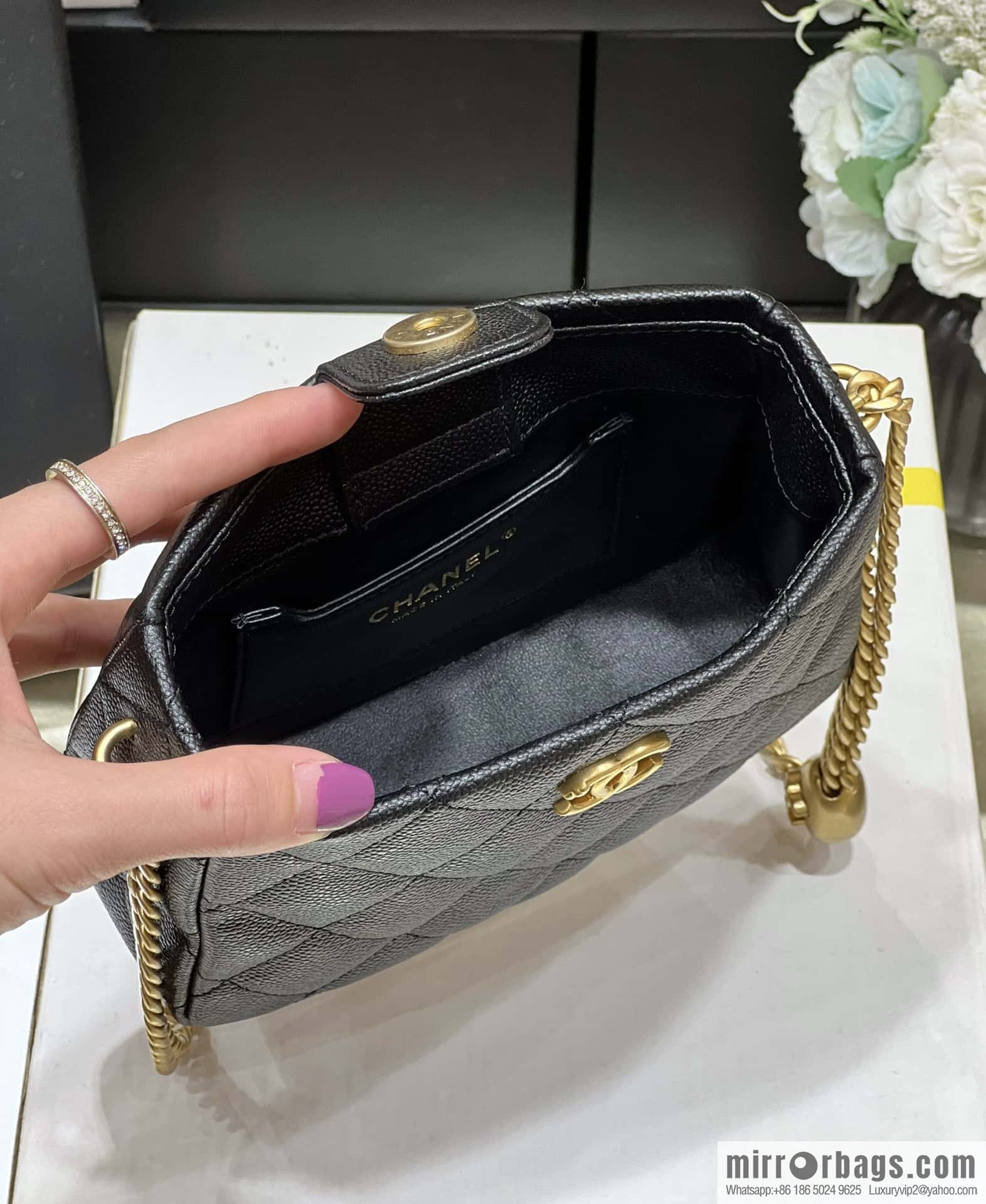 CHANEL 23P spring and summer trailer series, love adjustment buckle big explosion hobo hippie bag AS3830 black