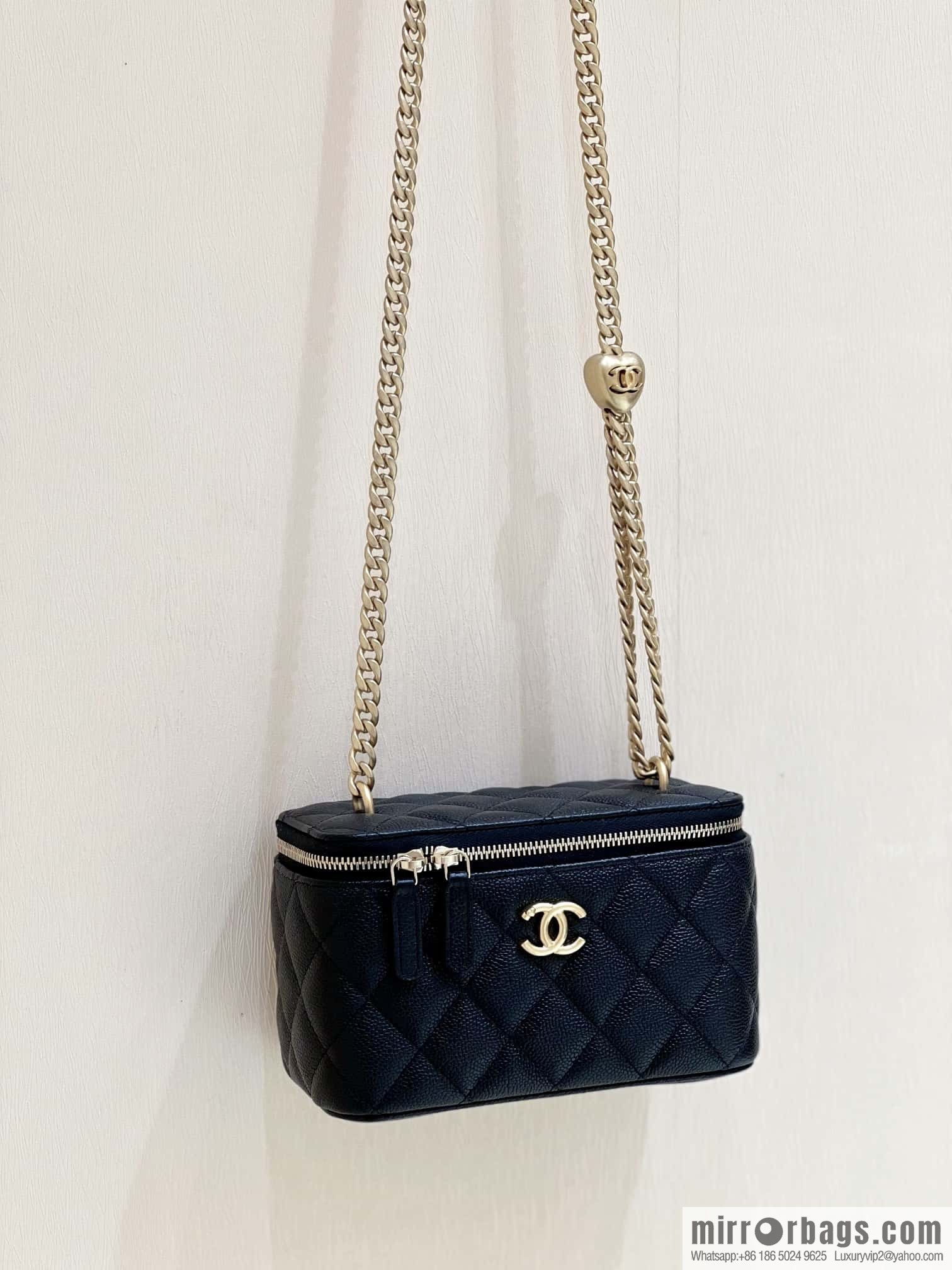 CHANEL 23P spring and summer trailer series, love adjustment buckle big explosion long box AP3204 black