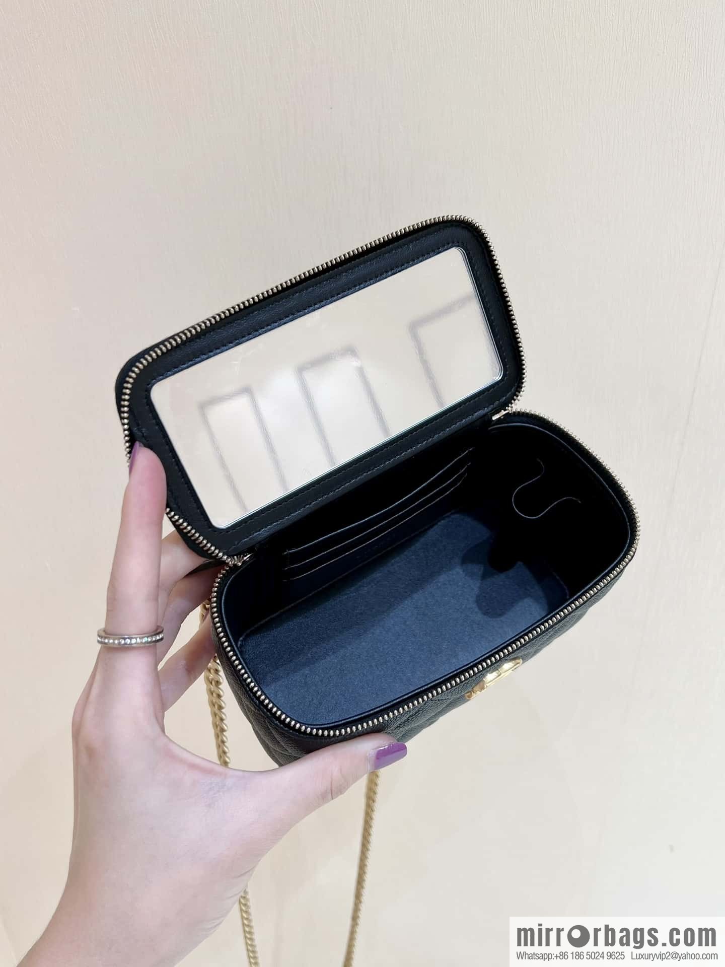 CHANEL 23P spring and summer trailer series, love adjustment buckle big explosion long box AP3204 black