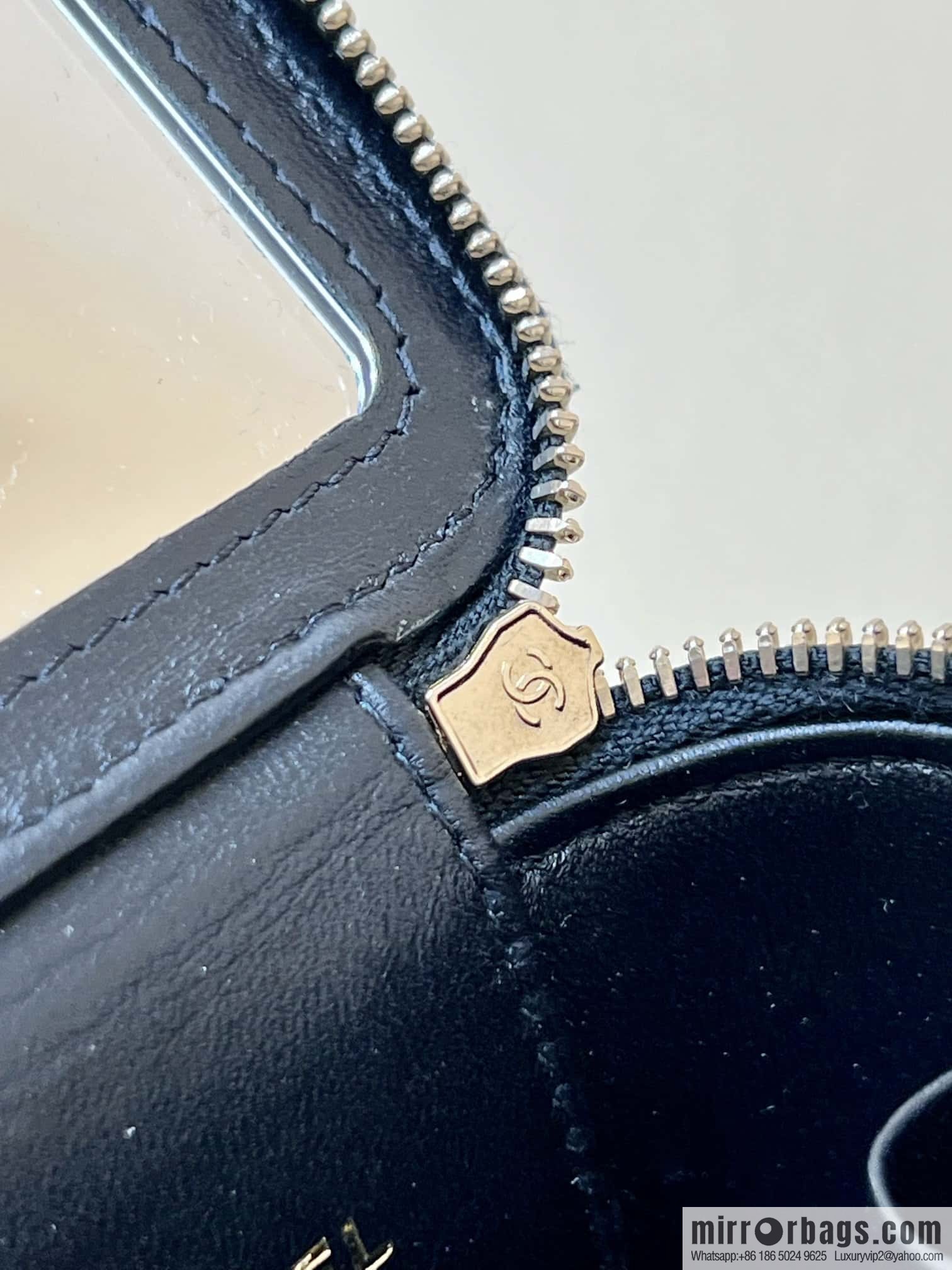 CHANEL 23P spring and summer trailer series, love adjustment buckle big popular lipstick bag AP3203 black