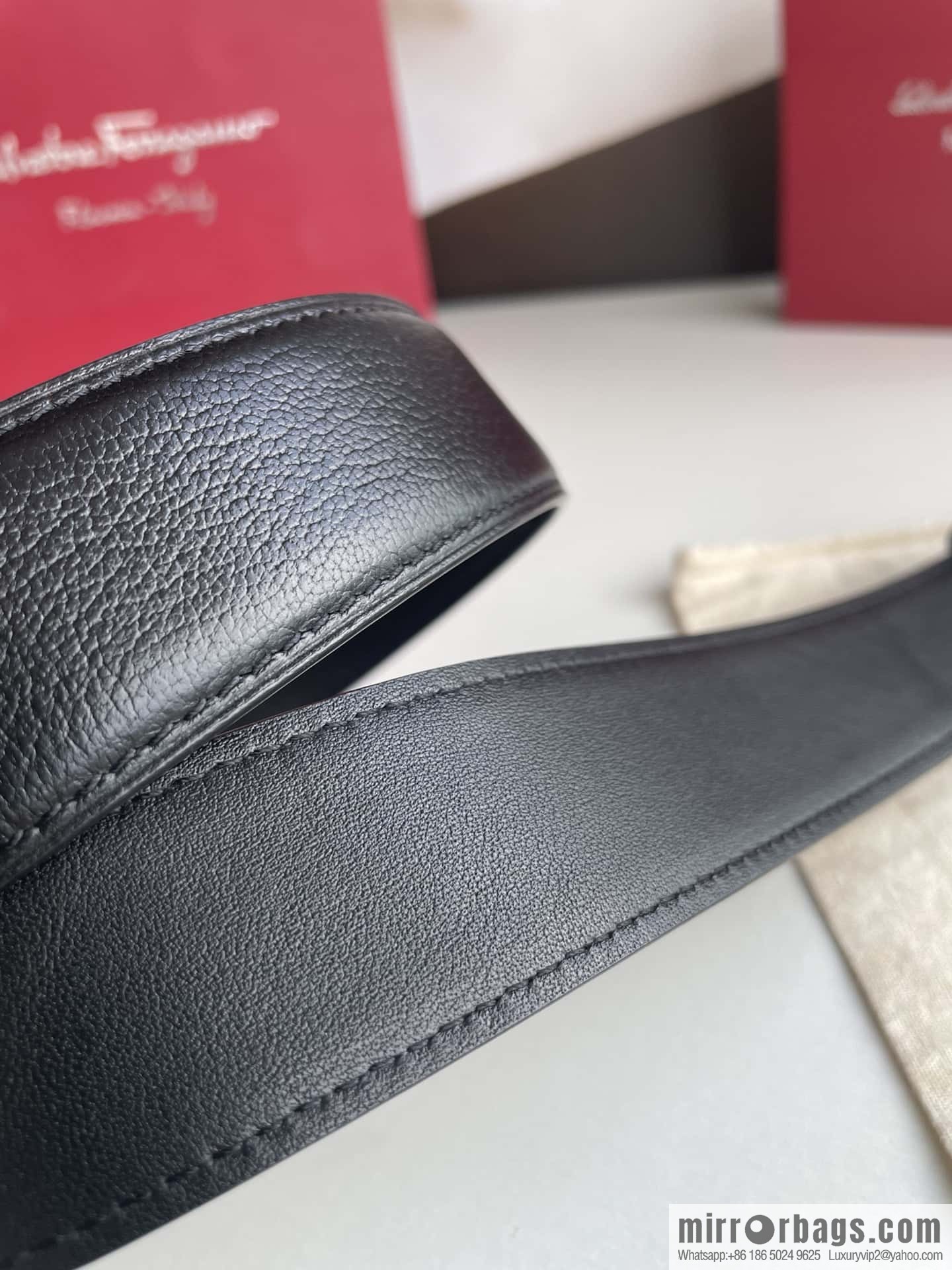 Ferragam Ferragamo, double-sided with a delicate first-layer cowhide 3.5cm belt