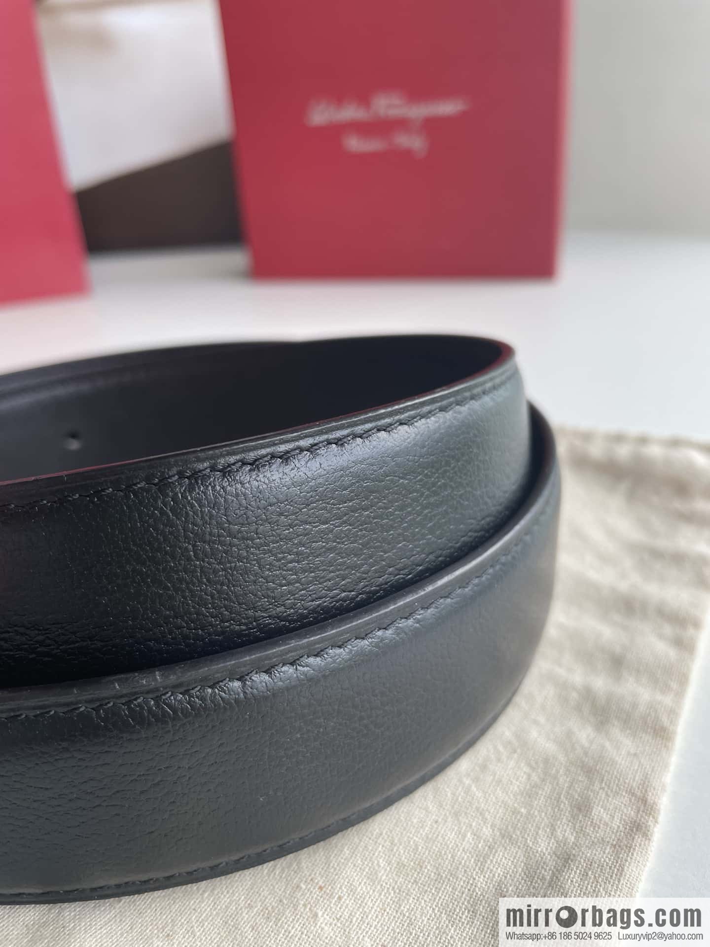 Ferragam Ferragamo, double-sided with a delicate first-layer cowhide 3.5cm belt