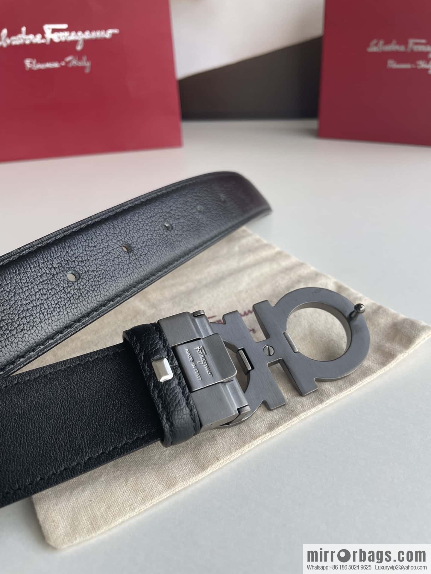 Ferragam Ferragamo, double-sided with a delicate first-layer cowhide 3.5cm belt