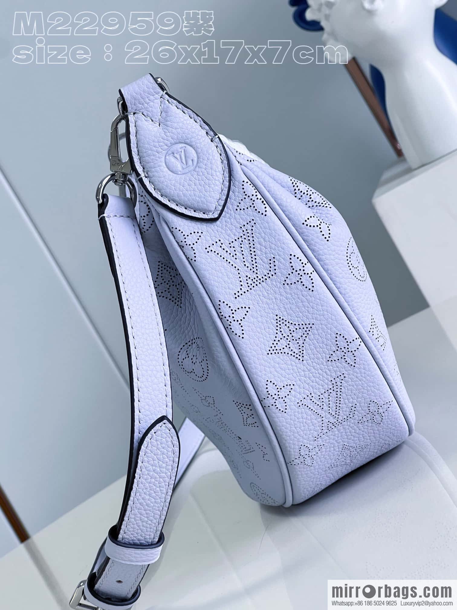 LV M22959 BAIA small handbag