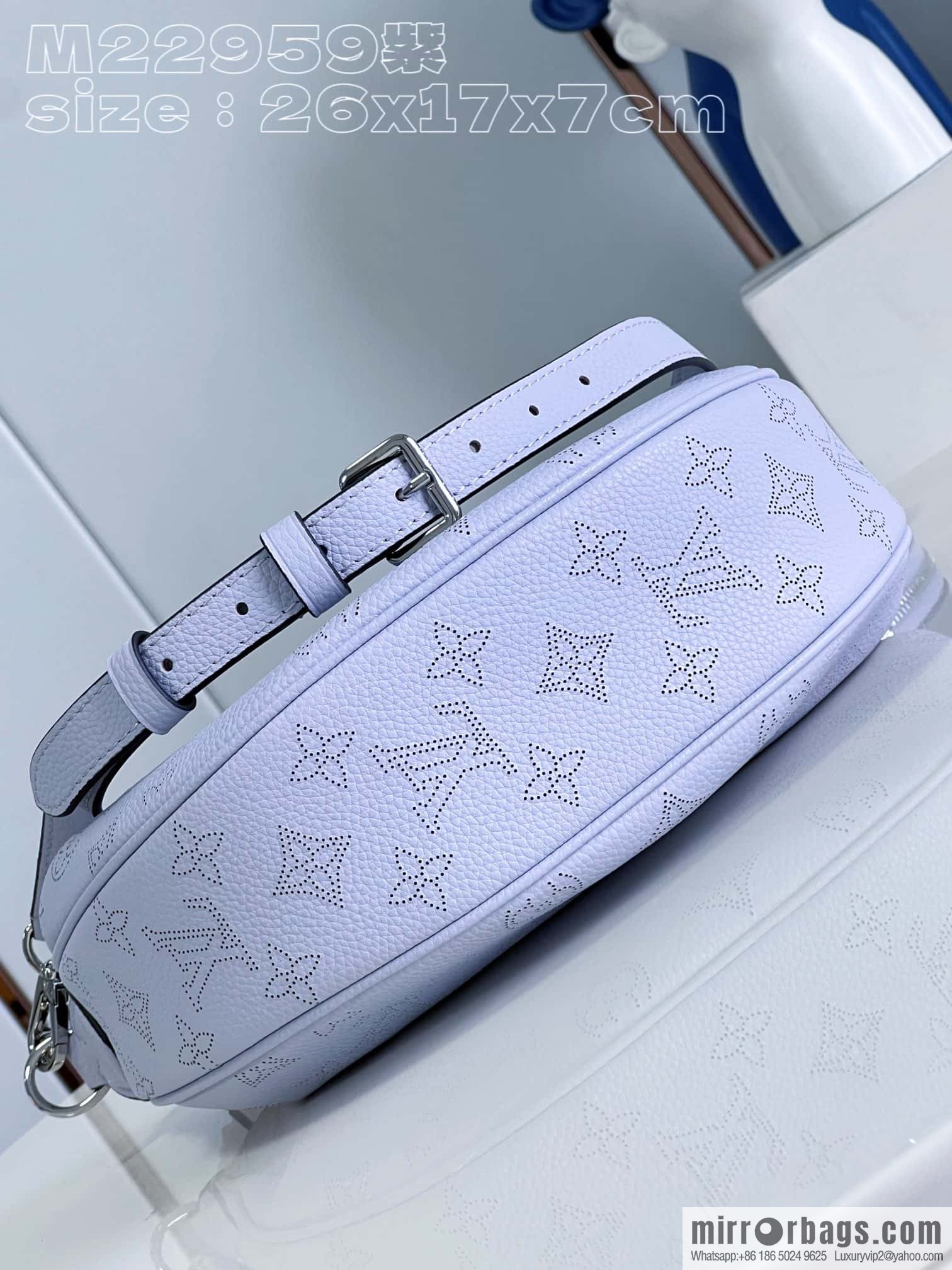 LV M22959 BAIA small handbag