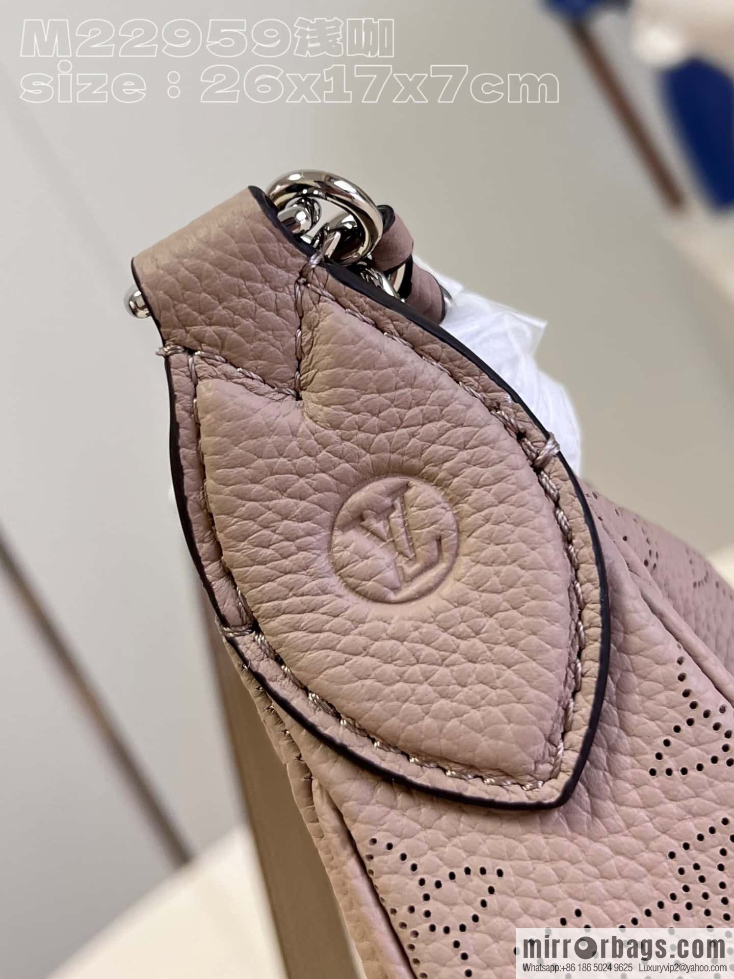 LV M22820 BAIA small handbag