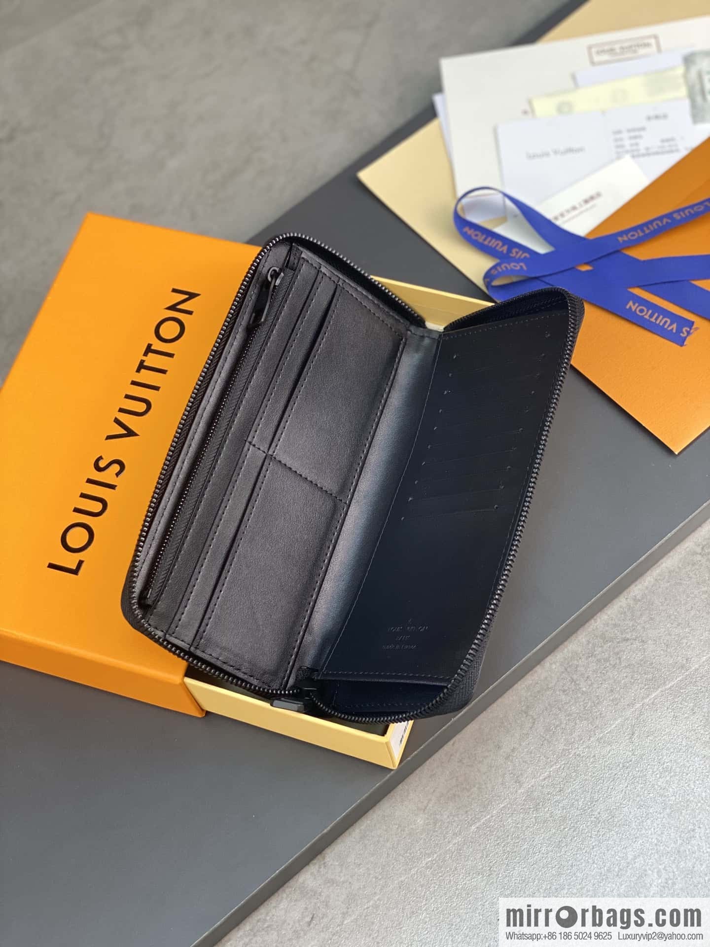LV M81743 Zippy Wallet