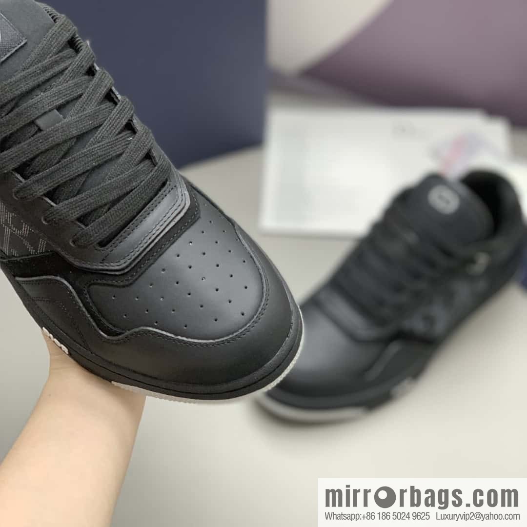 Dior B27 low-top sneakers with beige and black Oblique print inlay on the side