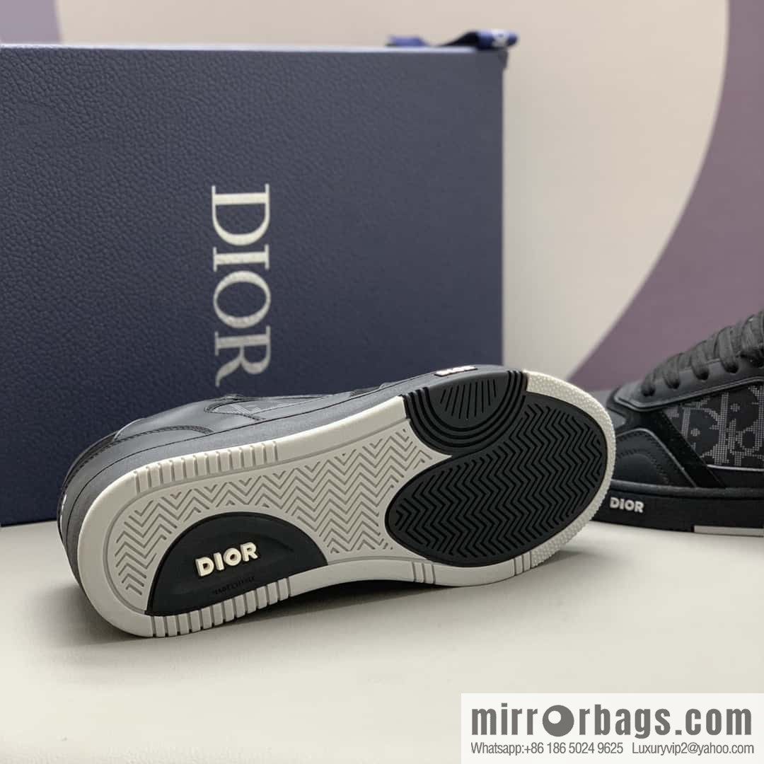 Dior B27 low-top sneakers with beige and black Oblique print inlay on the side