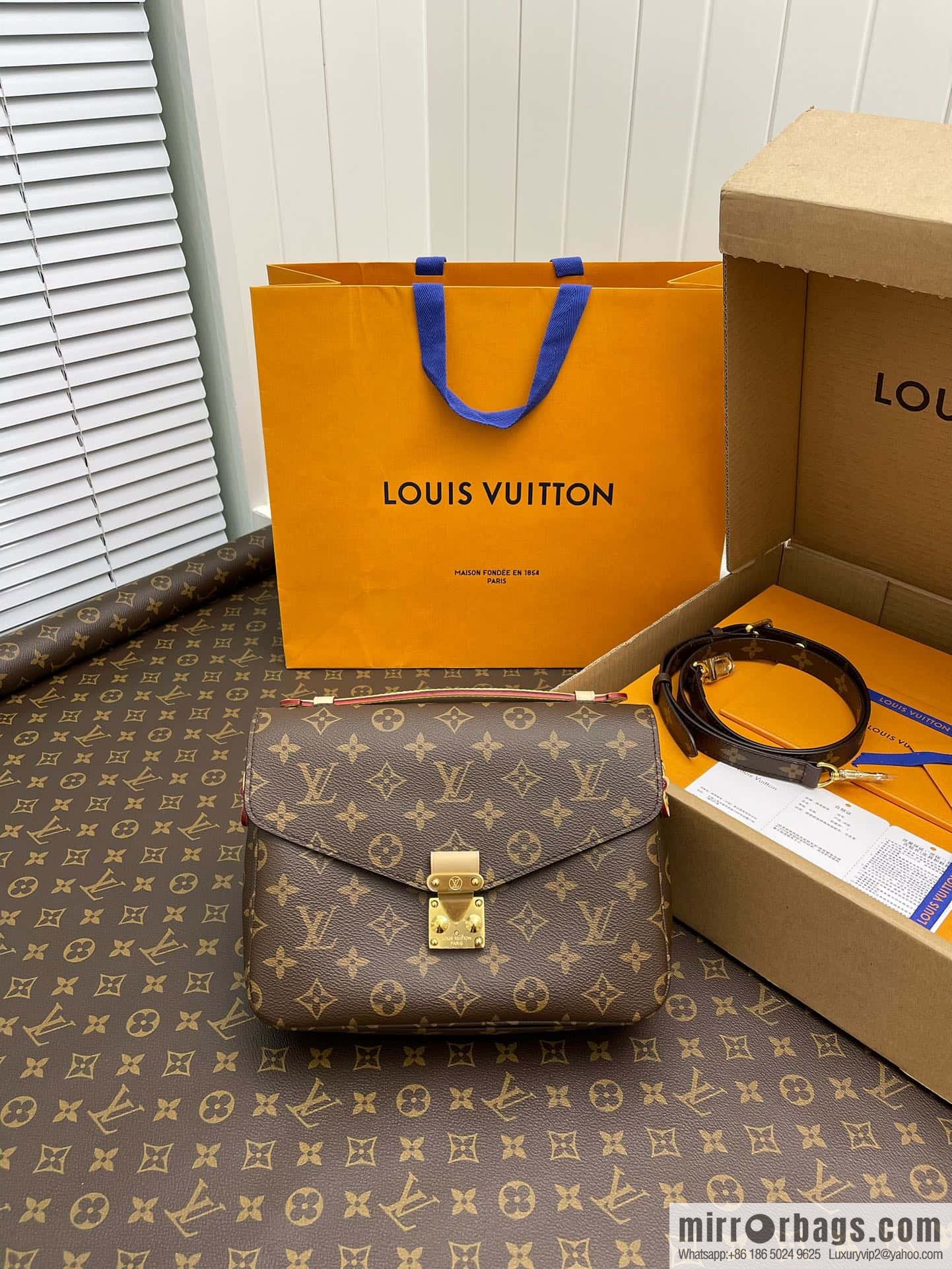 LV M44875 POCHETTE MÉTIS handbag
