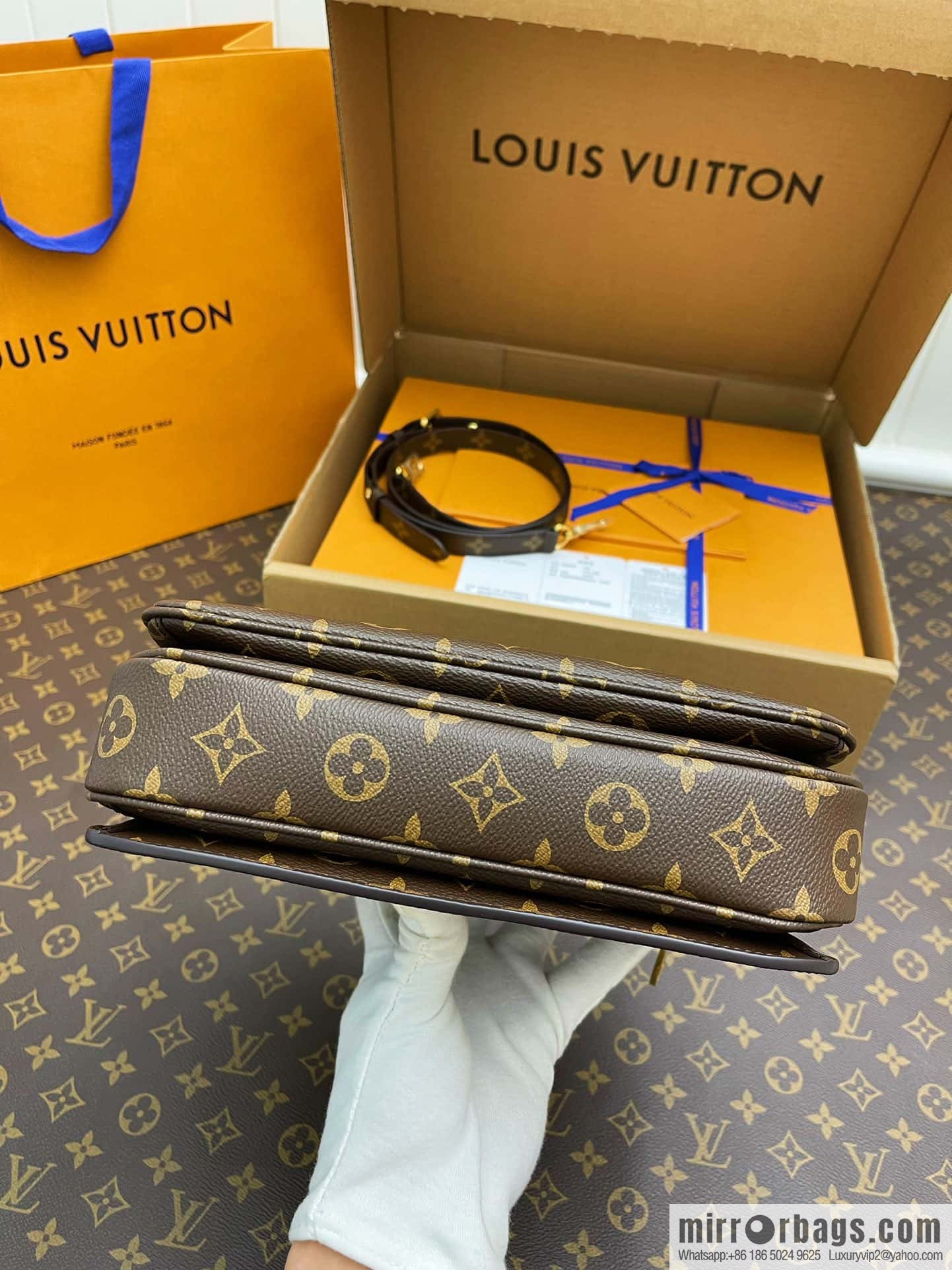 LV M44875 POCHETTE MÉTIS handbag