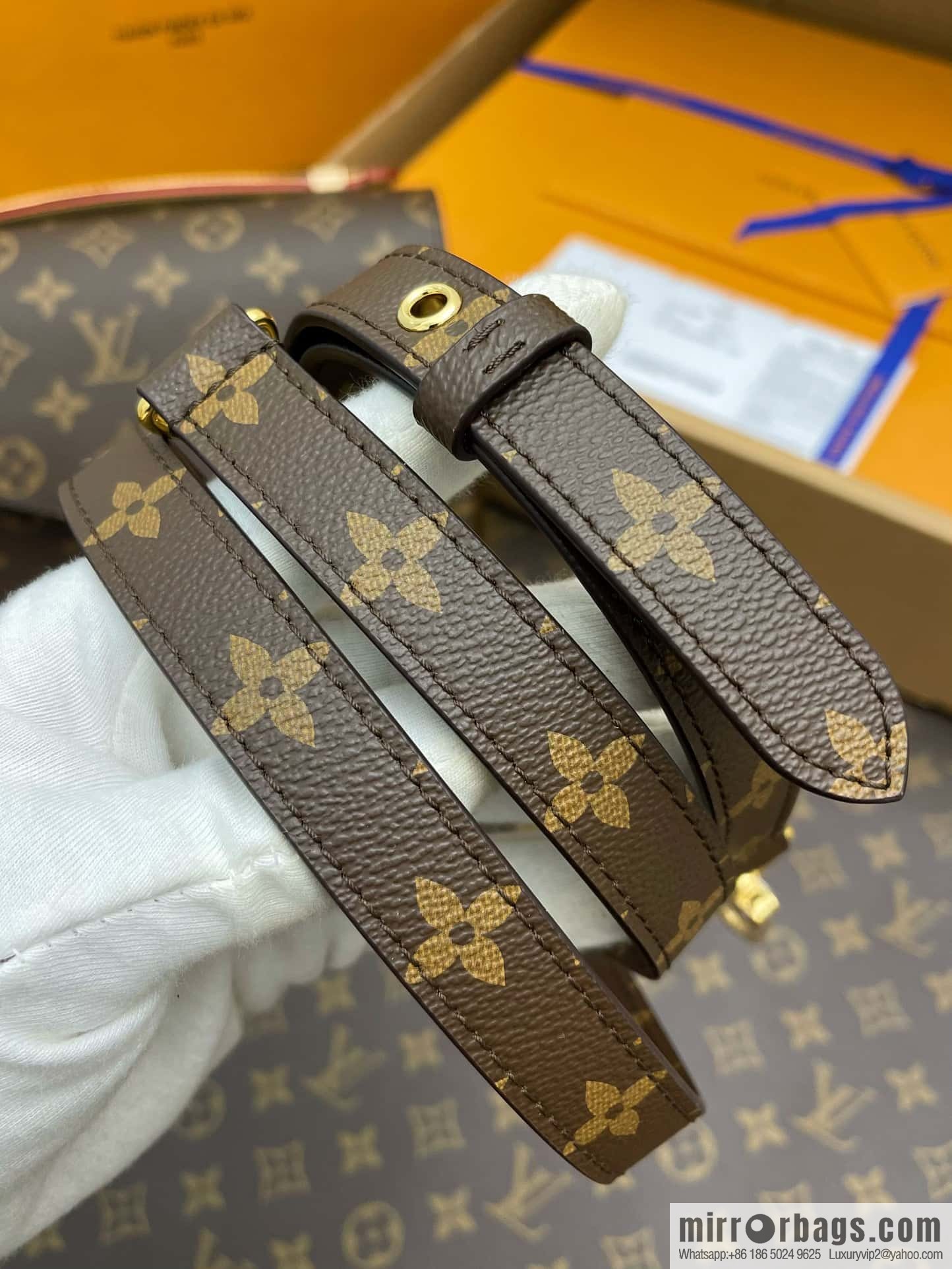LV M44875 POCHETTE MÉTIS handbag