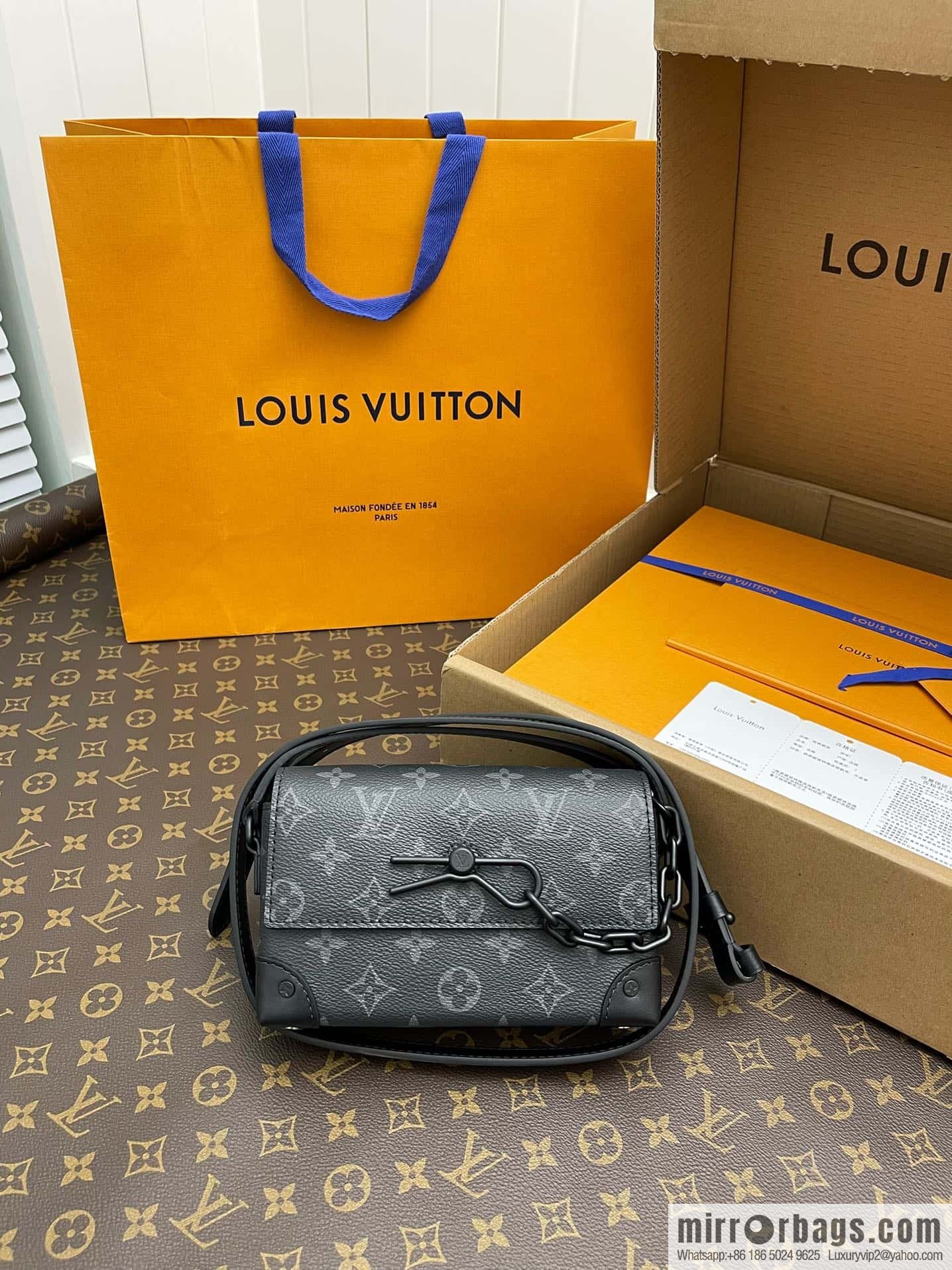 LV M81783 STEAMER mini handbag