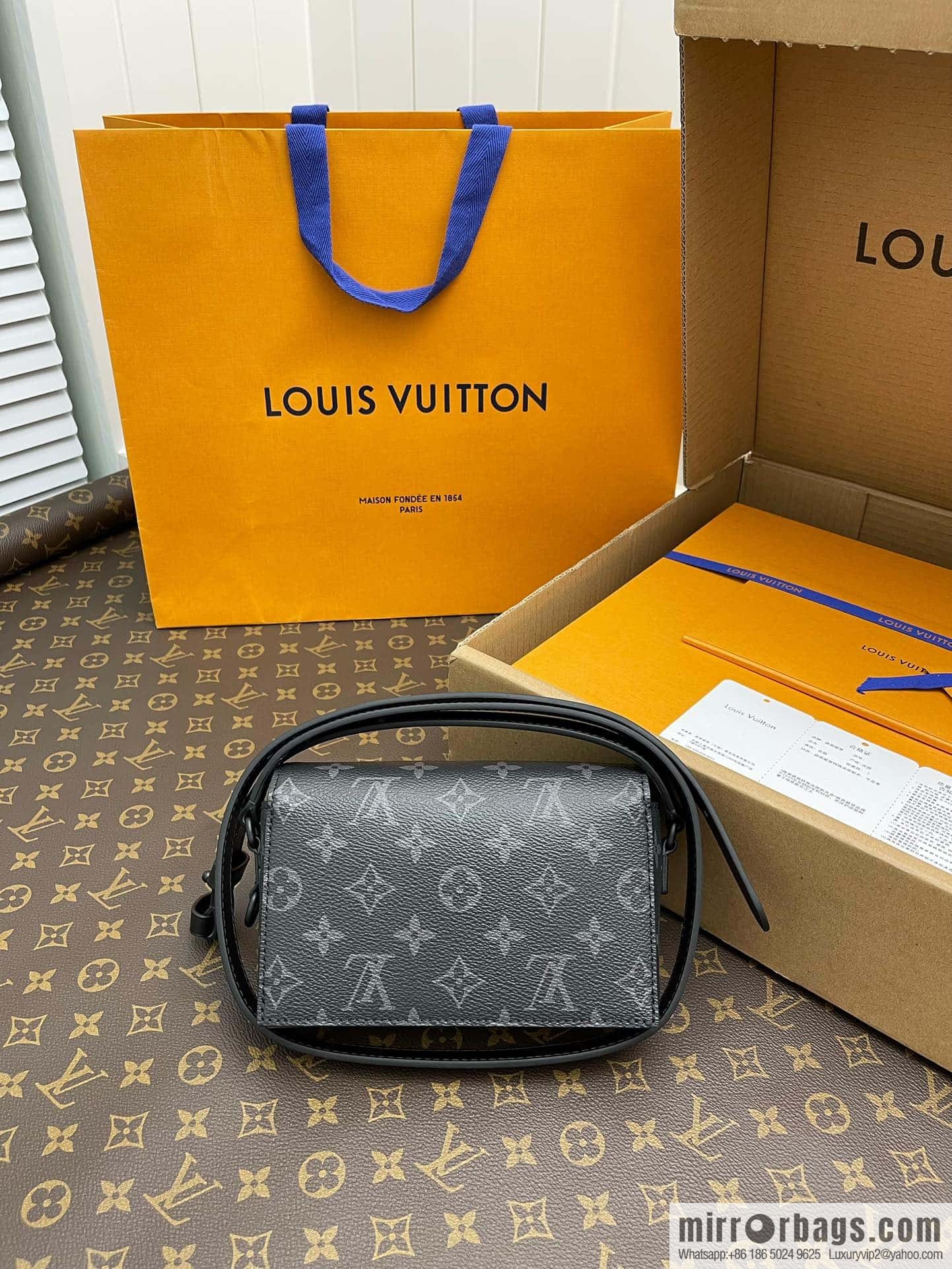 LV M81783 STEAMER mini handbag