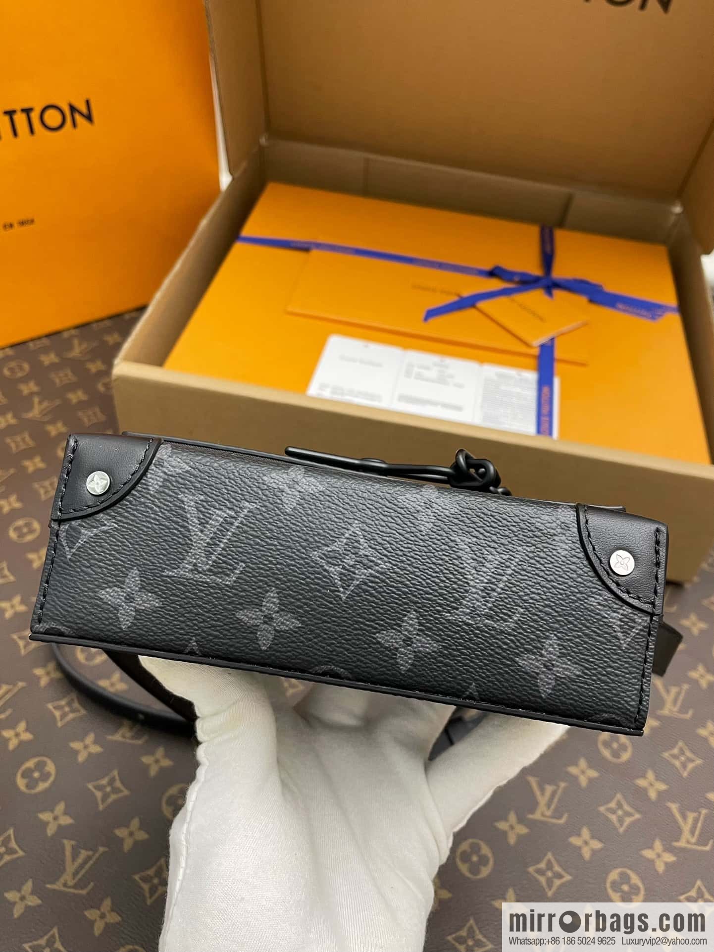 LV M81783 STEAMER mini handbag