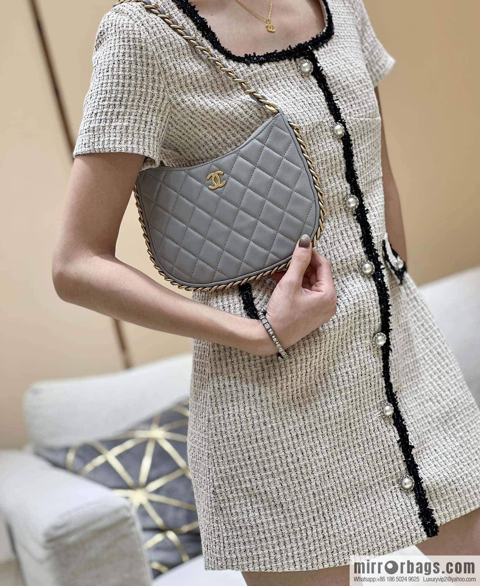 CHANEL 23B autumn and winter trailer series hobo armpit bag AS4378
