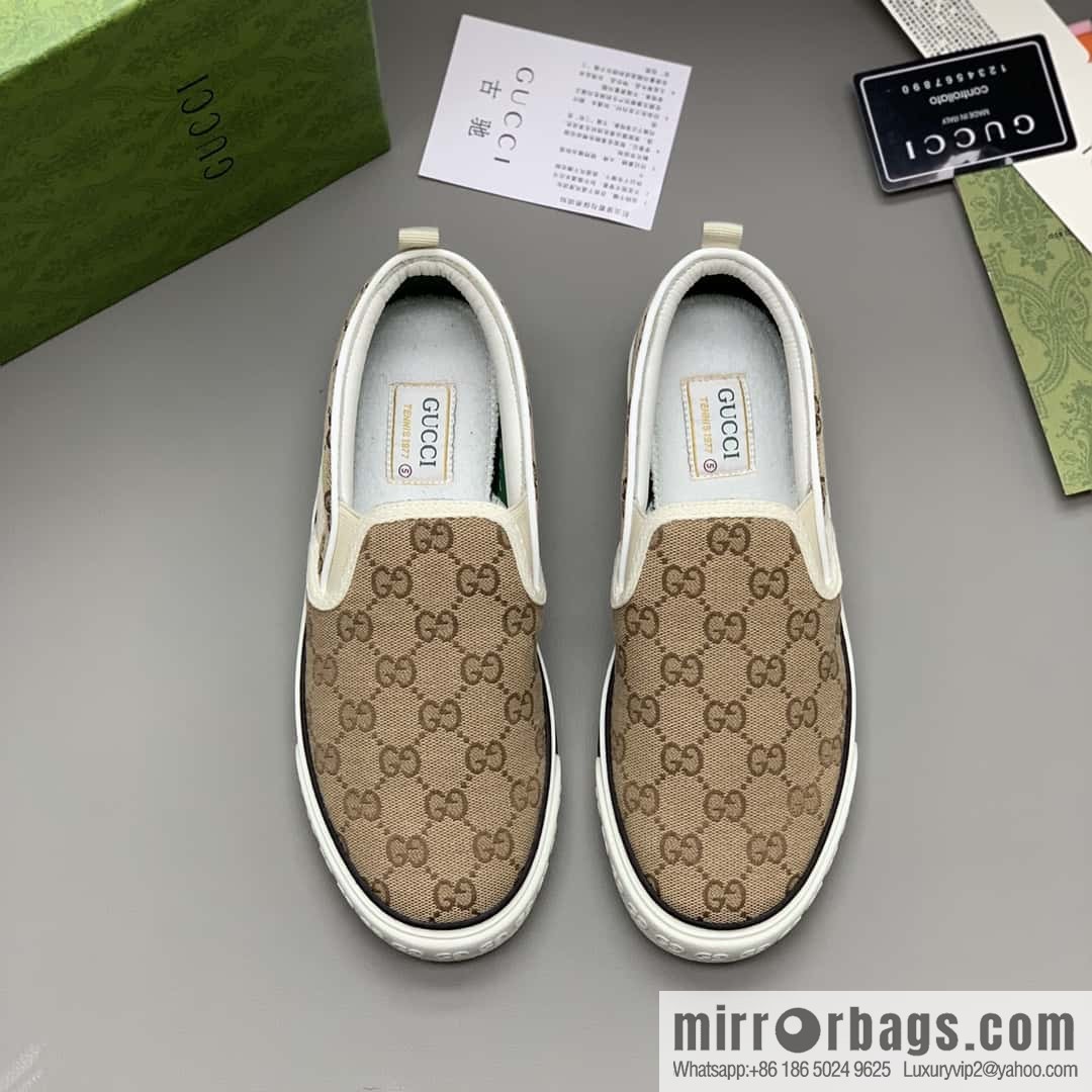 GUCCI Beige and Ebony Classic GG Canvas, Men's Casual Shoes