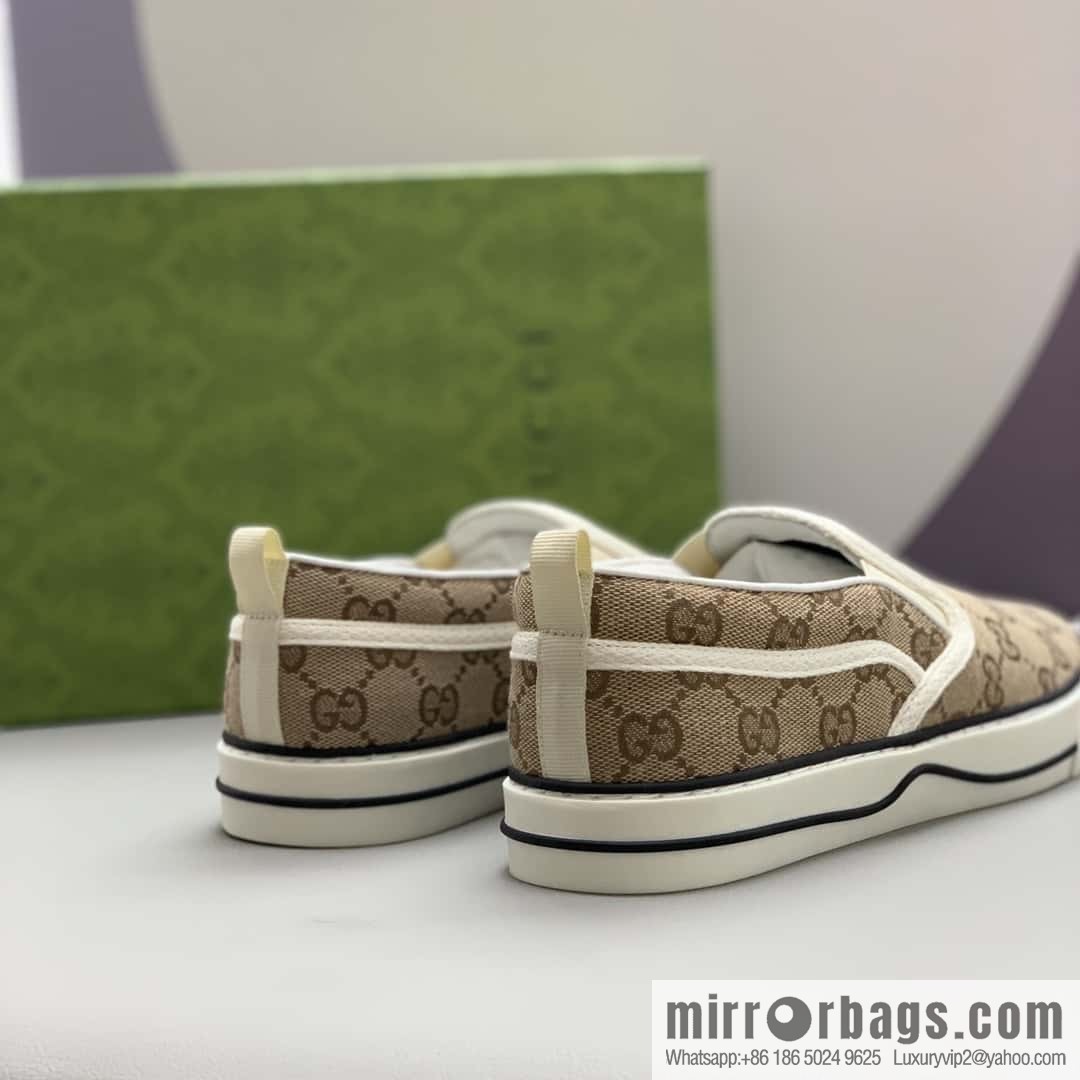 GUCCI Beige and Ebony Classic GG Canvas, Men's Casual Shoes