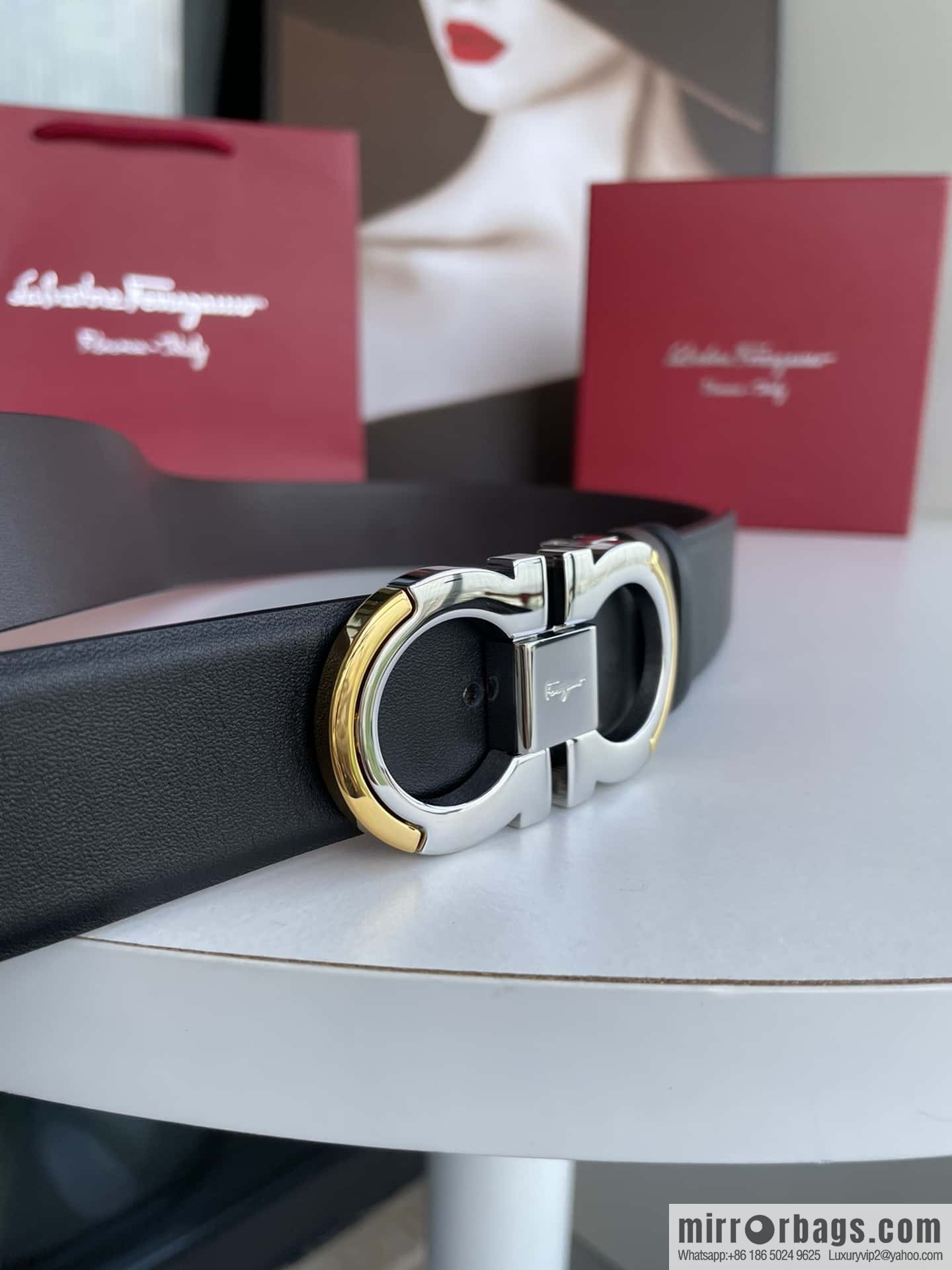 Ferragamo's new 3.5cm Gancio double-circle intercolored edge metal clip buckle, with the first layer of cowhide belt