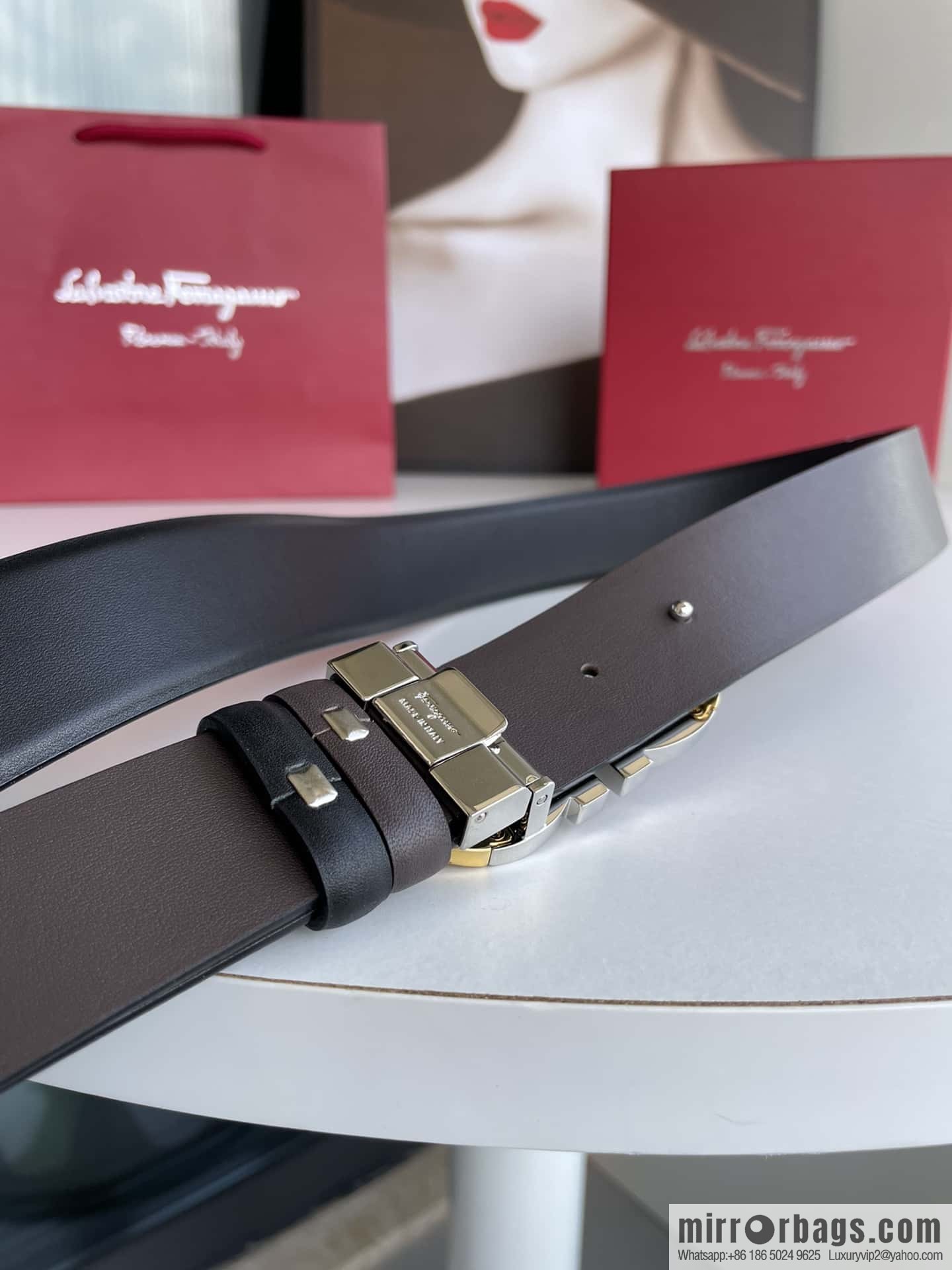 Ferragamo's new 3.5cm Gancio double-circle intercolored edge metal clip buckle, with the first layer of cowhide belt