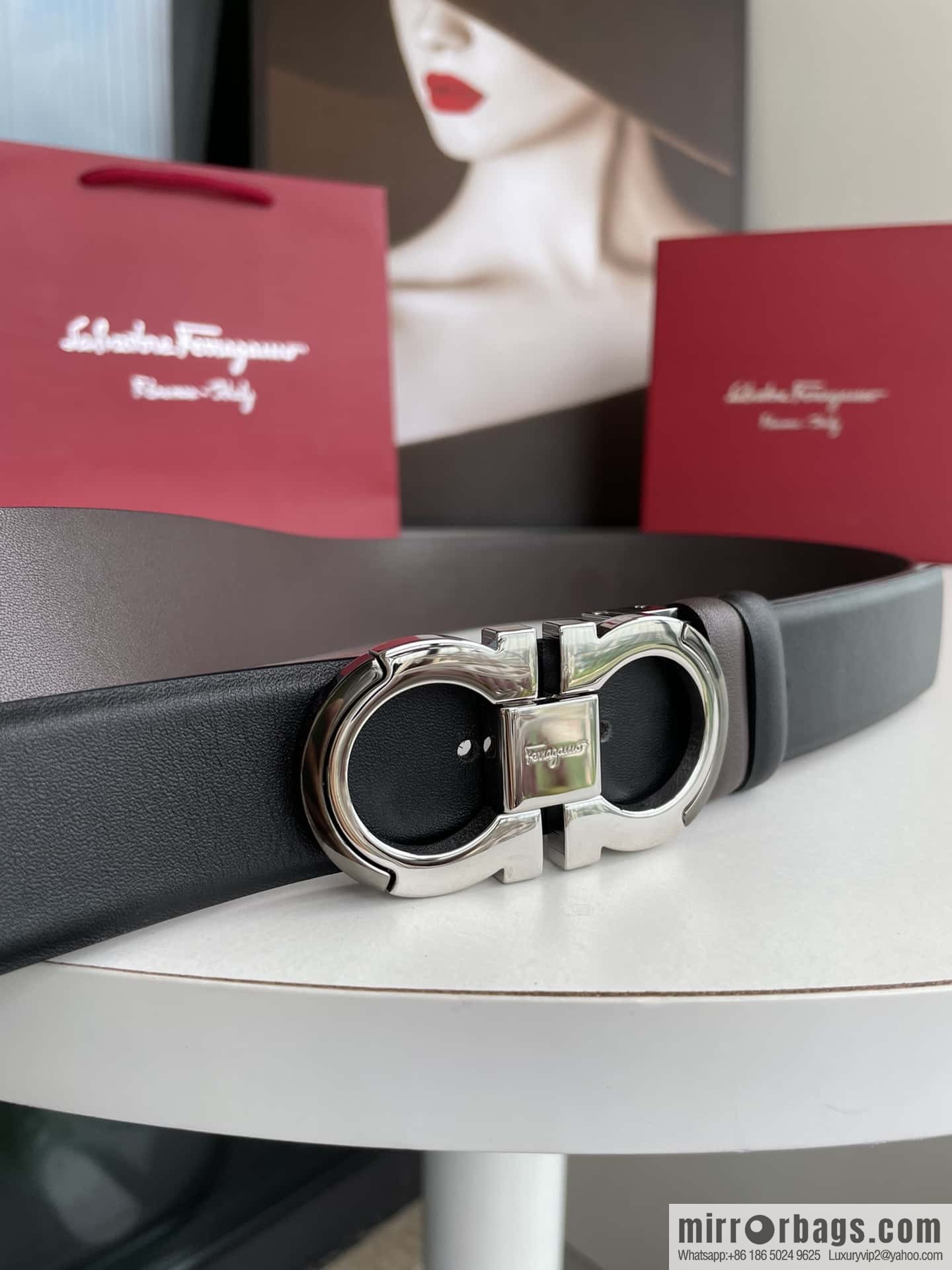 Ferragamo's new 3.5cm Gancio double-circle intercolored edge metal clip buckle, with the first layer of cowhide belt