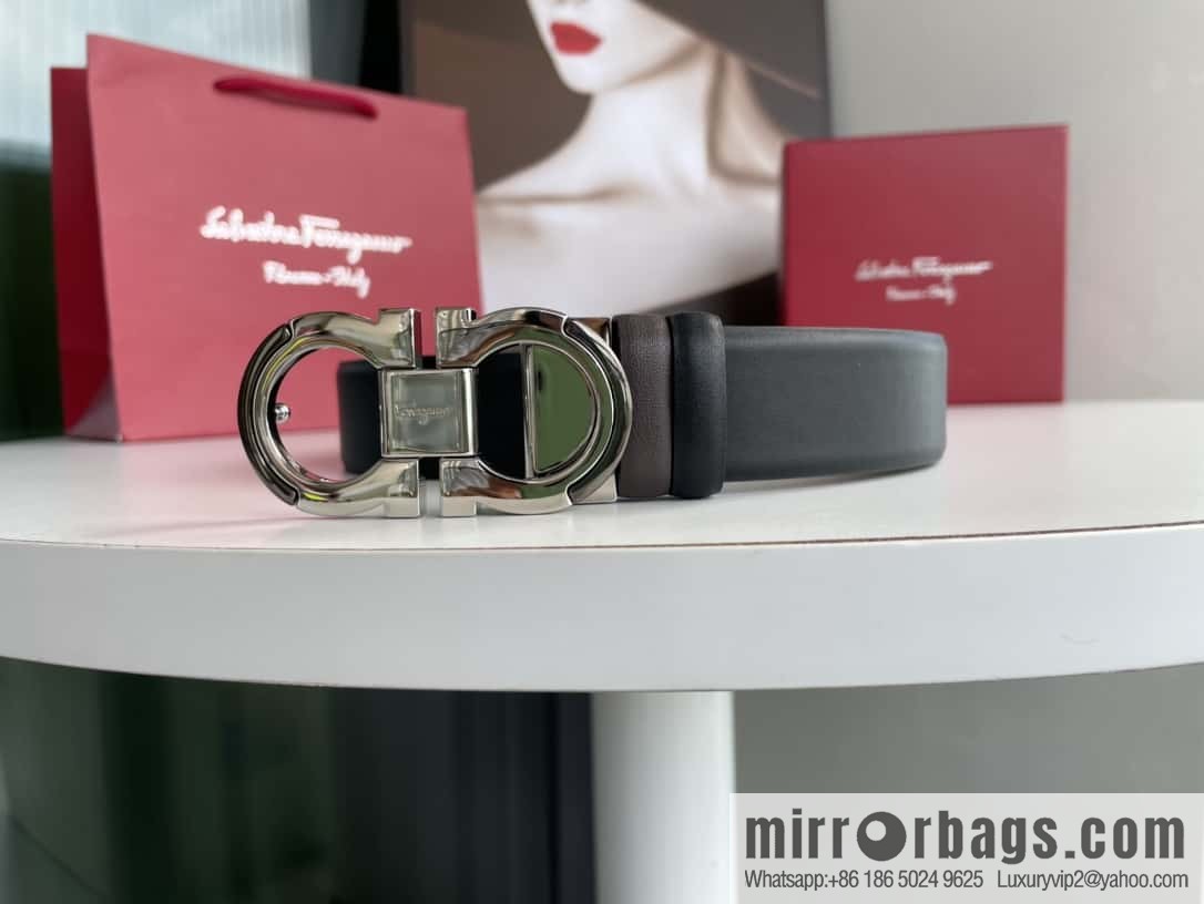 Ferragamo's new 3.5cm Gancio double-circle intercolored edge metal clip buckle, with the first layer of cowhide belt