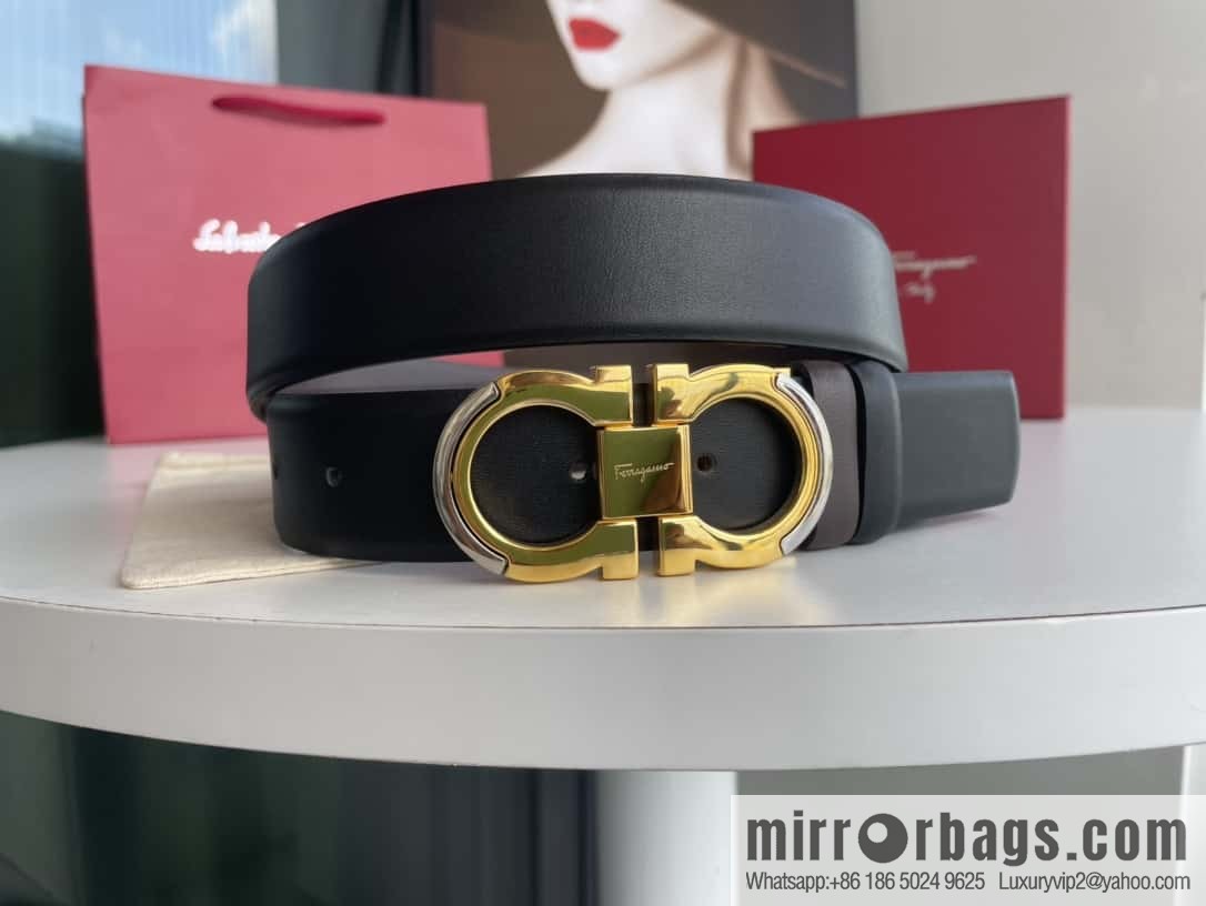 Ferragamo's new 3.5cm Gancio double-circle intercolored edge metal clip buckle, with the first layer of cowhide belt