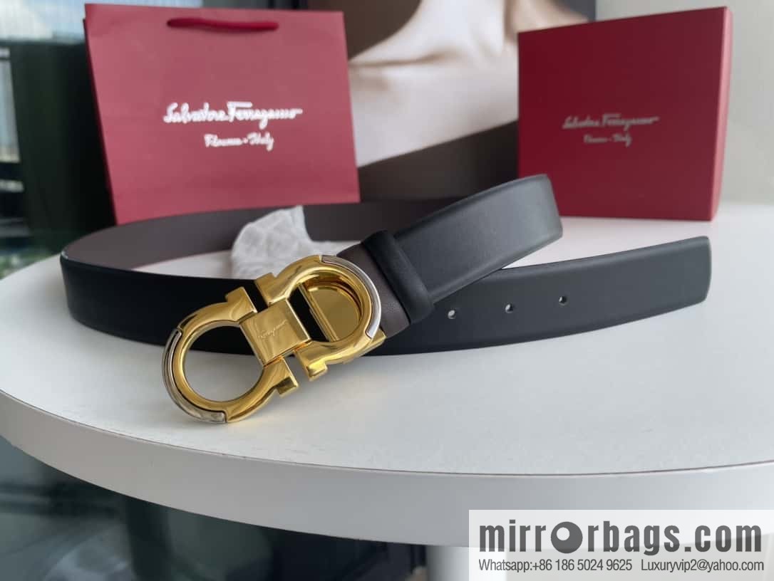 Ferragamo's new 3.5cm Gancio double-circle intercolored edge metal clip buckle, with the first layer of cowhide belt