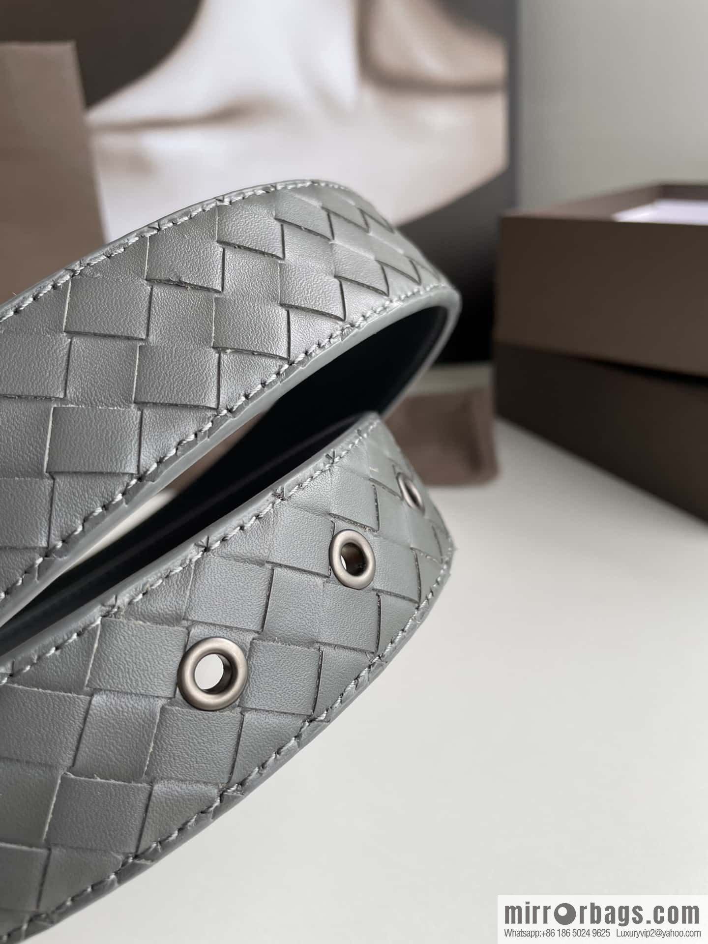 BOTTEGA VENETA/Bodie Replica Luxury Handbag, can be cut adjustable belt 3.5cm.