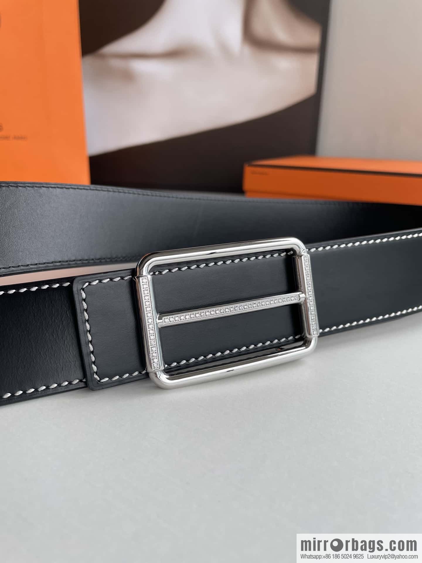 Hermès, Seiko crafted inlaid diamond buckle double-sided delicate cowhide belt