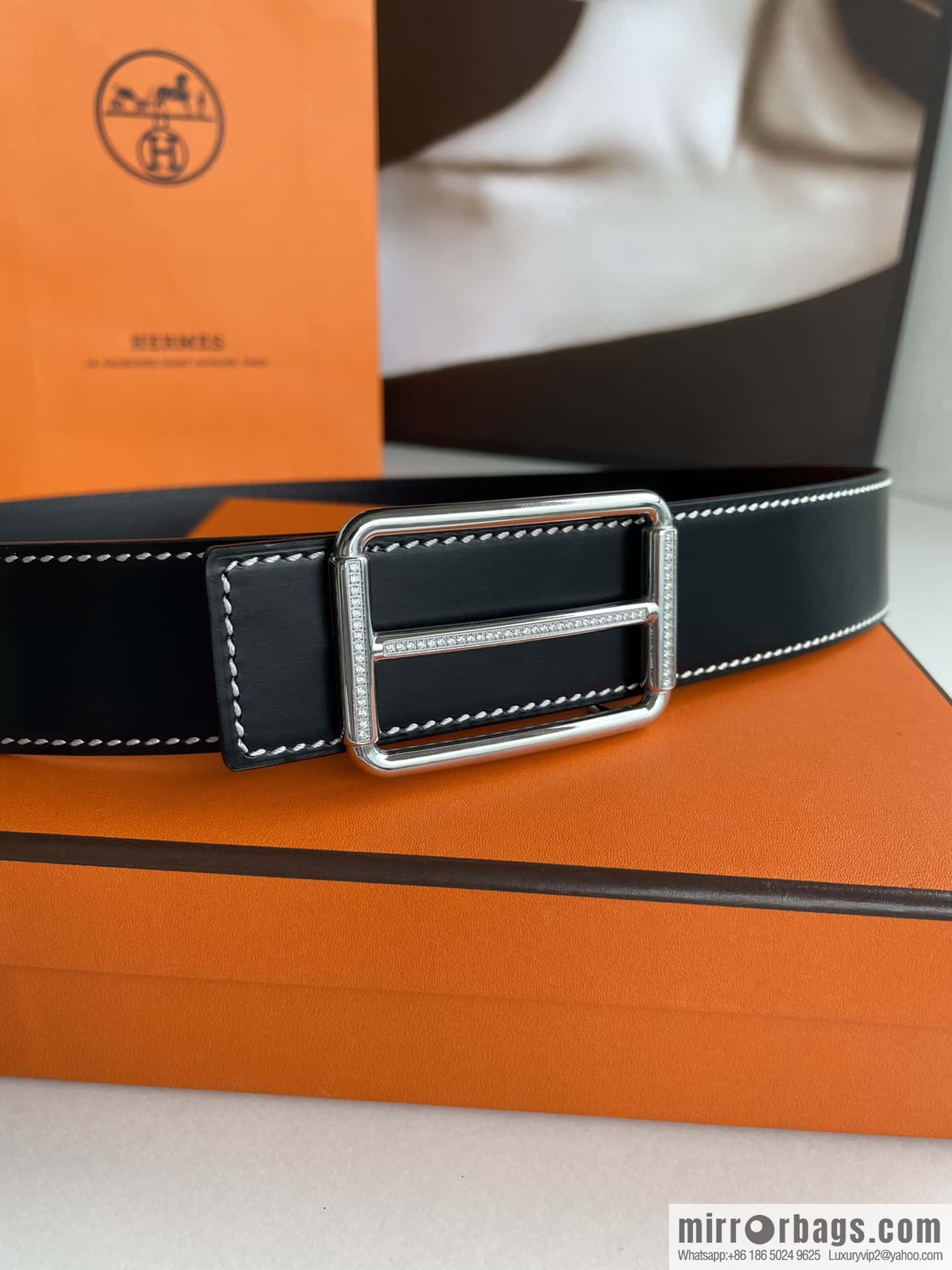 Hermès, Seiko crafted inlaid diamond buckle double-sided delicate cowhide belt