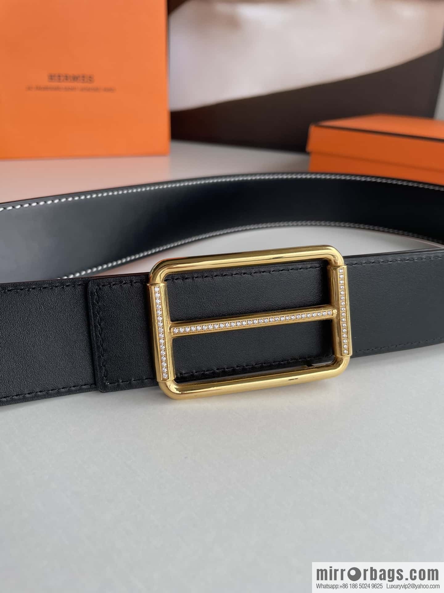 Hermès, Seiko crafted inlaid diamond buckle double-sided delicate cowhide belt