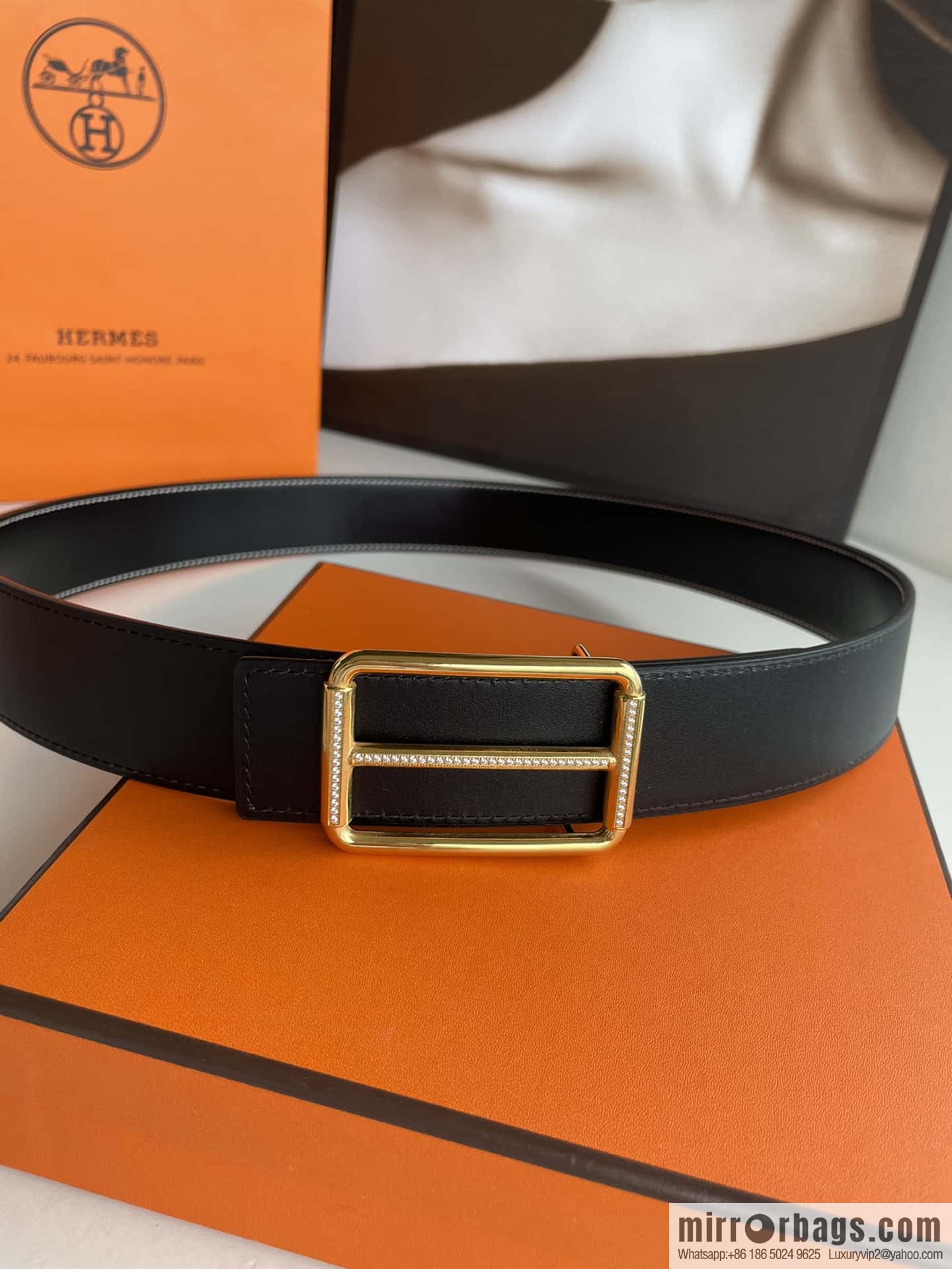 Hermès, Seiko crafted inlaid diamond buckle double-sided delicate cowhide belt