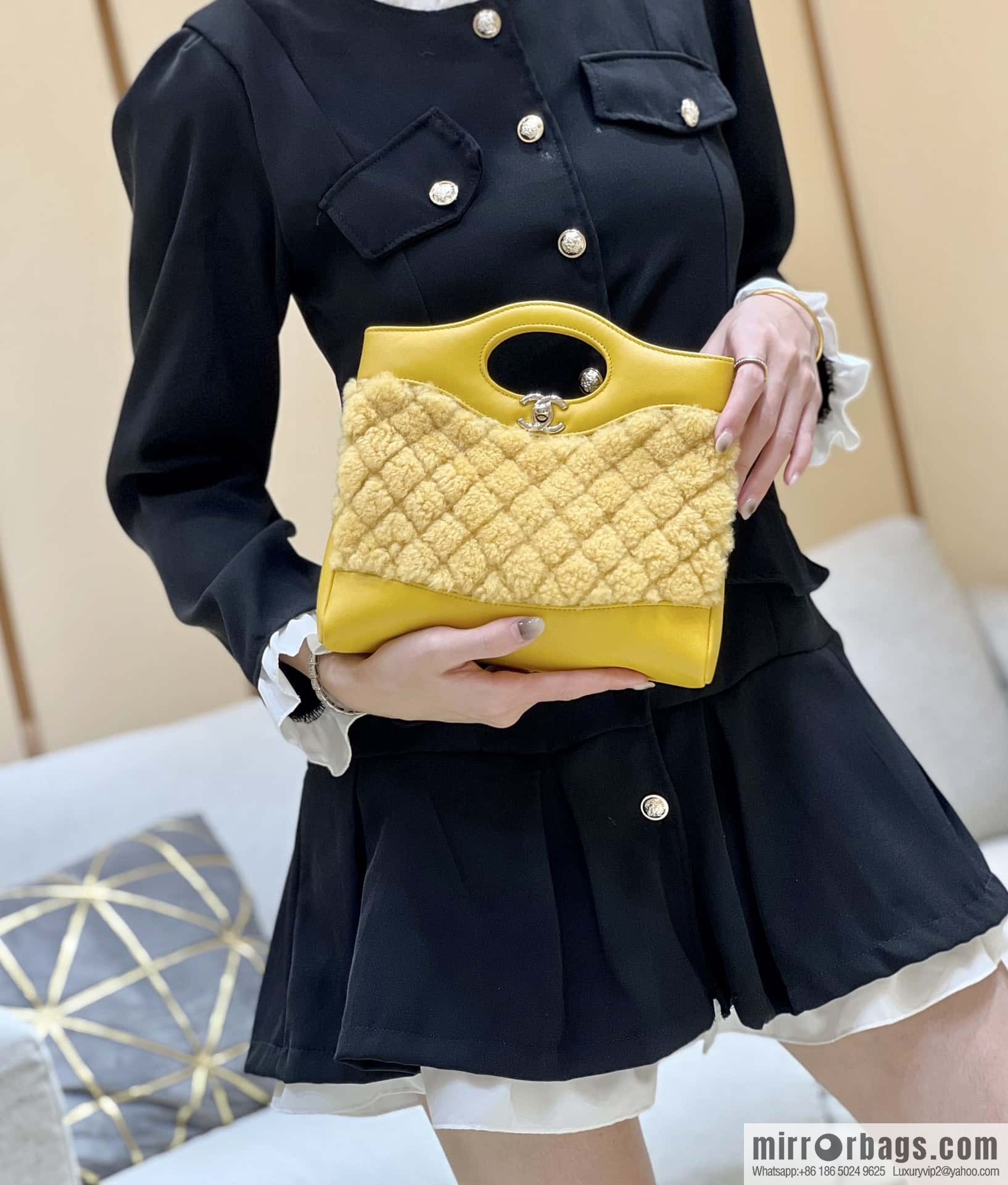 CHANEL 23A mini 31bag limited edition woolen mini AS4133