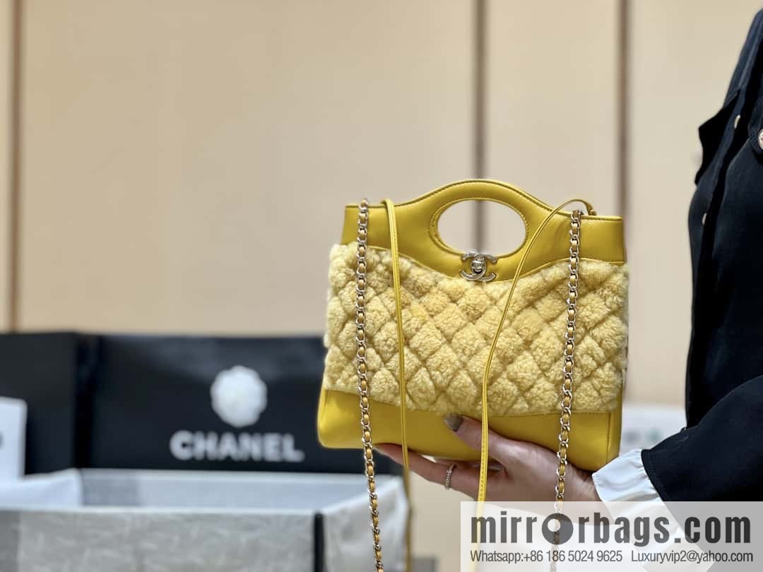 CHANEL 23A mini 31bag limited edition woolen mini AS4133