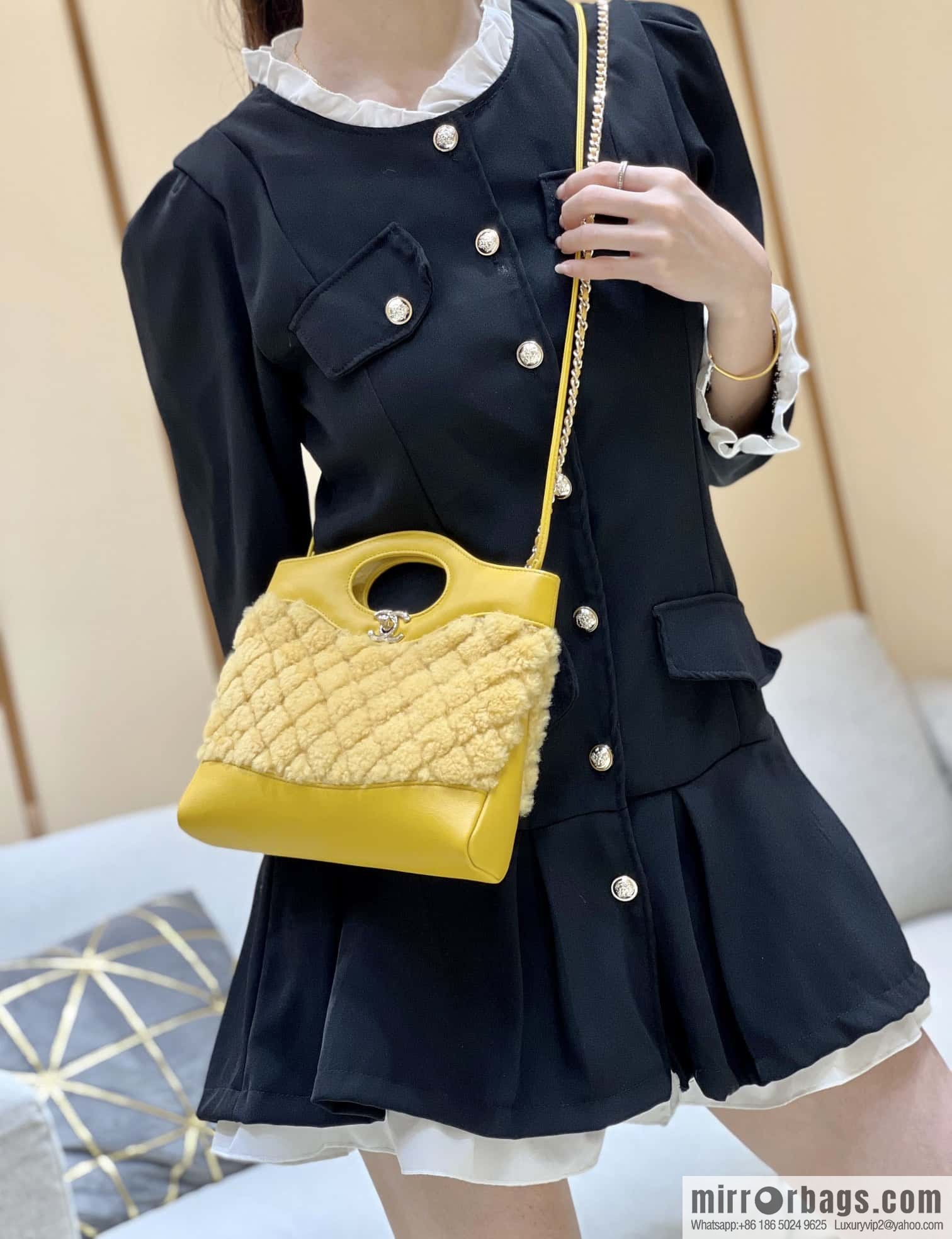 CHANEL 23A mini 31bag limited edition woolen mini AS4133