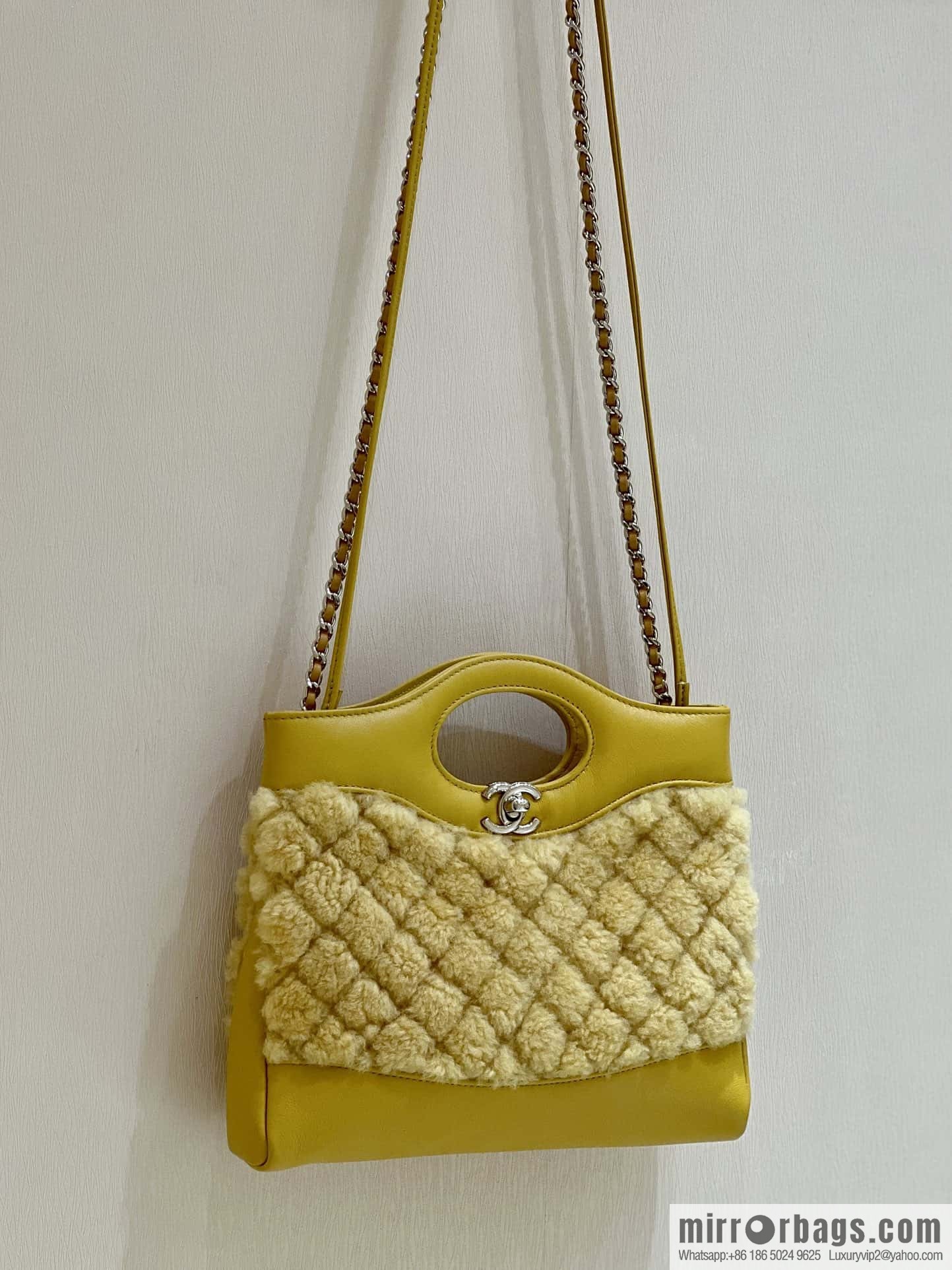 CHANEL 23A mini 31bag limited edition woolen mini AS4133