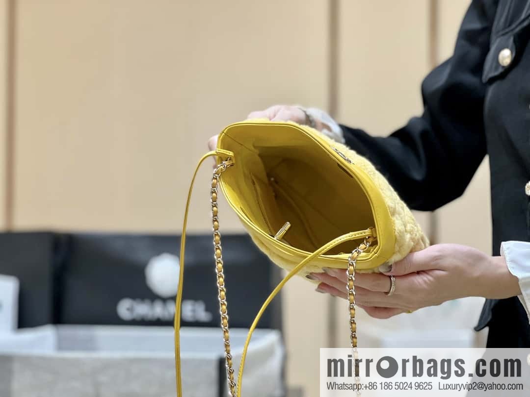 CHANEL 23A mini 31bag limited edition woolen mini AS4133