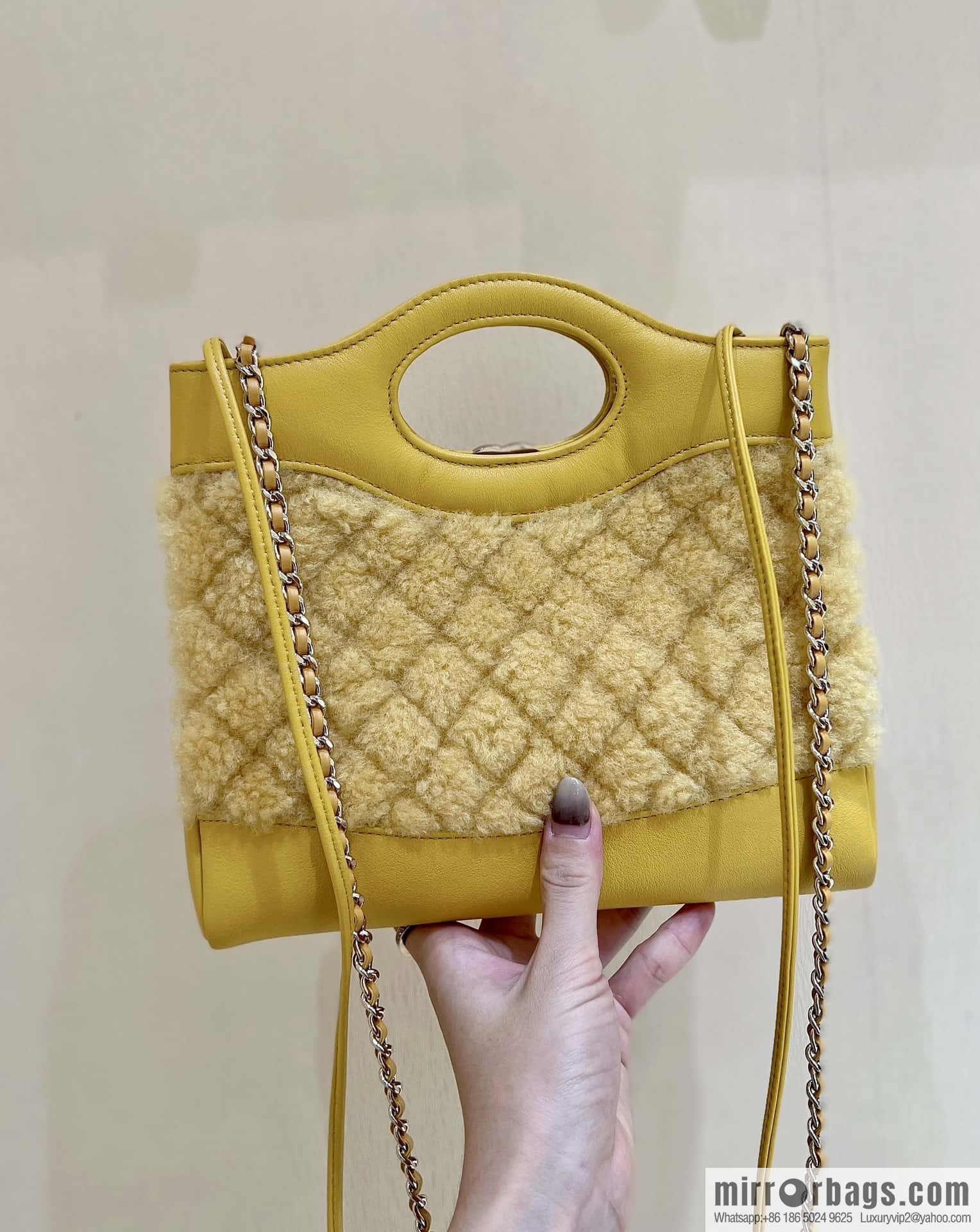CHANEL 23A mini 31bag limited edition woolen mini AS4133