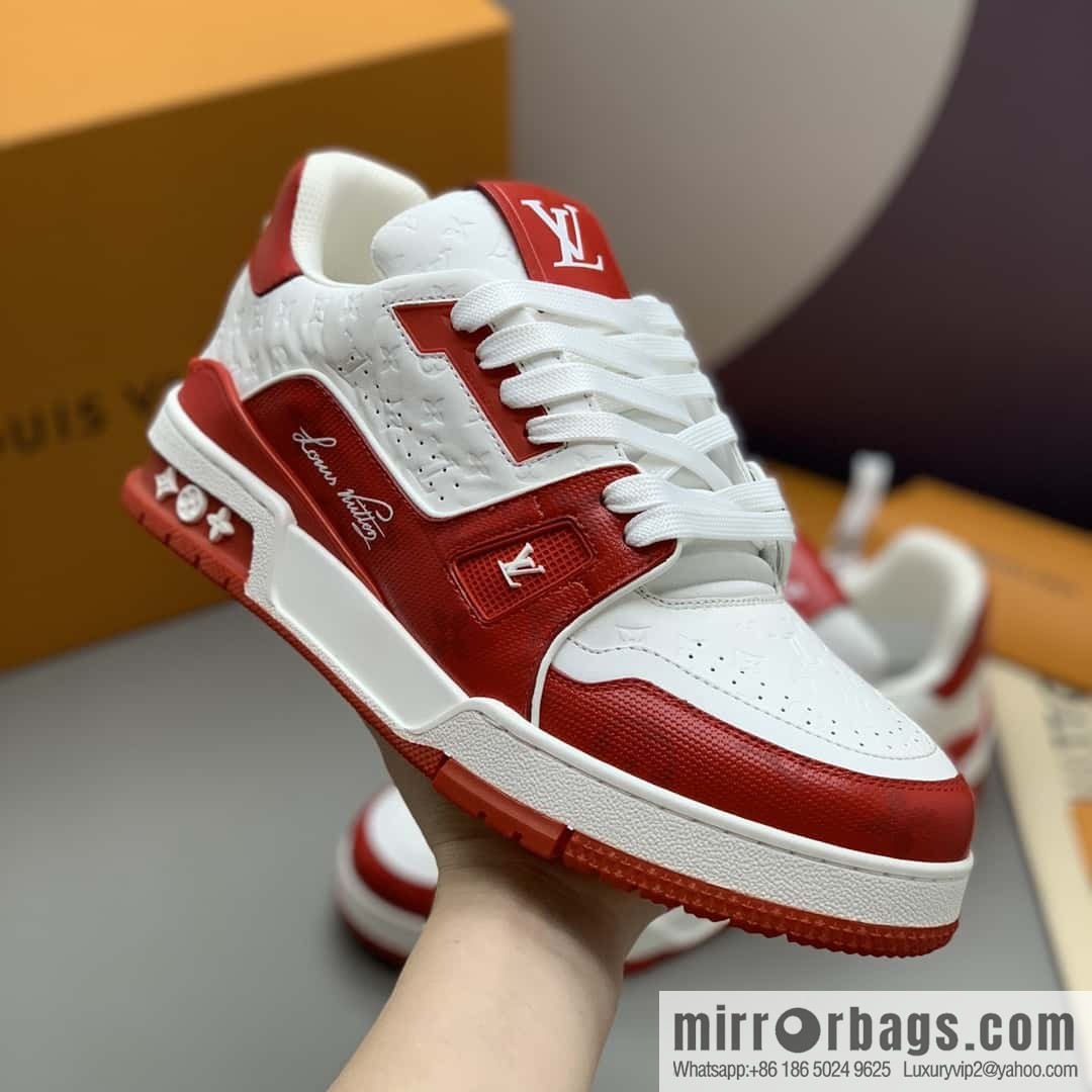 LV color matching calfskin Vuitton logo, couple sports running shoes