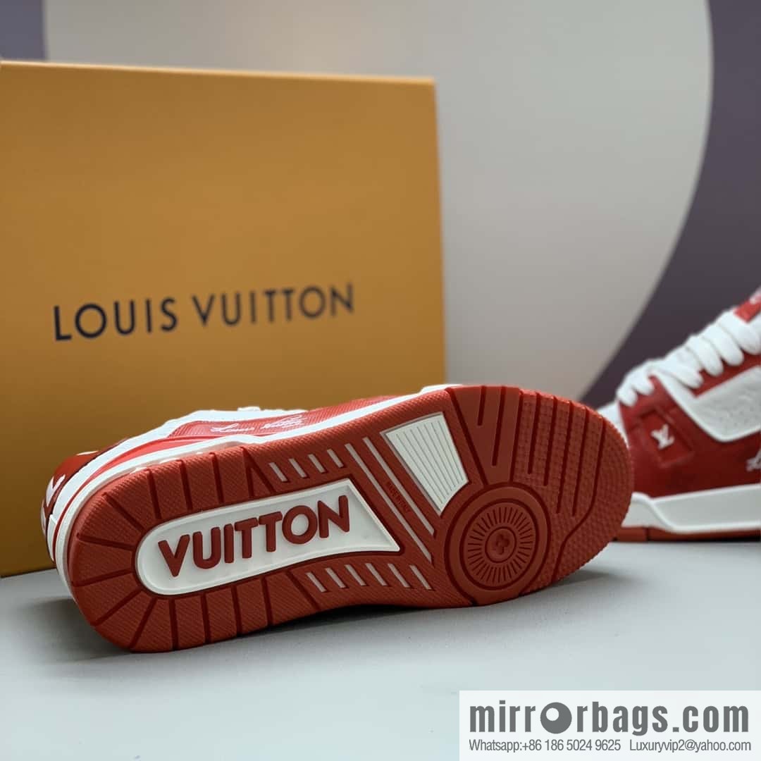 LV color matching calfskin Vuitton logo, couple sports running shoes