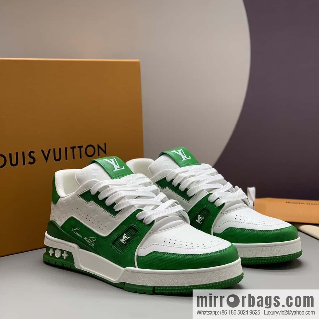 LV color matching calfskin Vuitton logo, couple sports running shoes