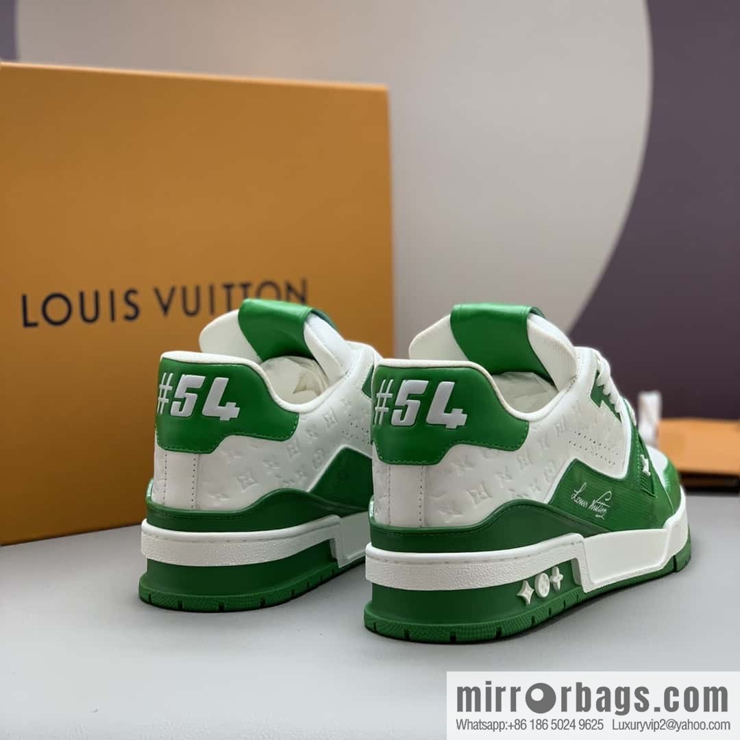 LV color matching calfskin Vuitton logo, couple sports running shoes