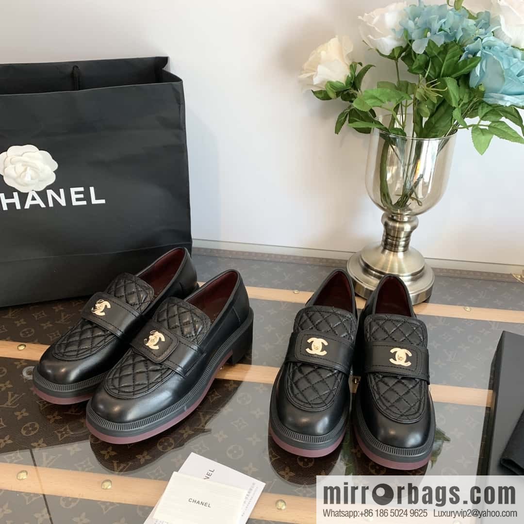 CHANEL Xiaoxiang rhombus metal buckle platform loafers