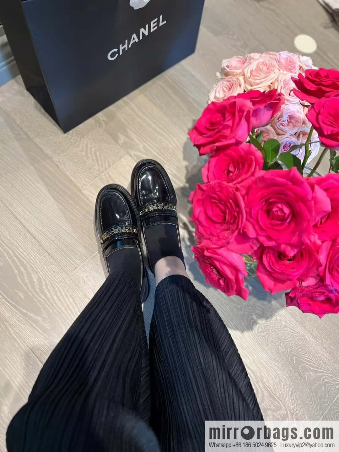 CHANEL Xiaoxiang metal letter chain ⛓ loafers G37430