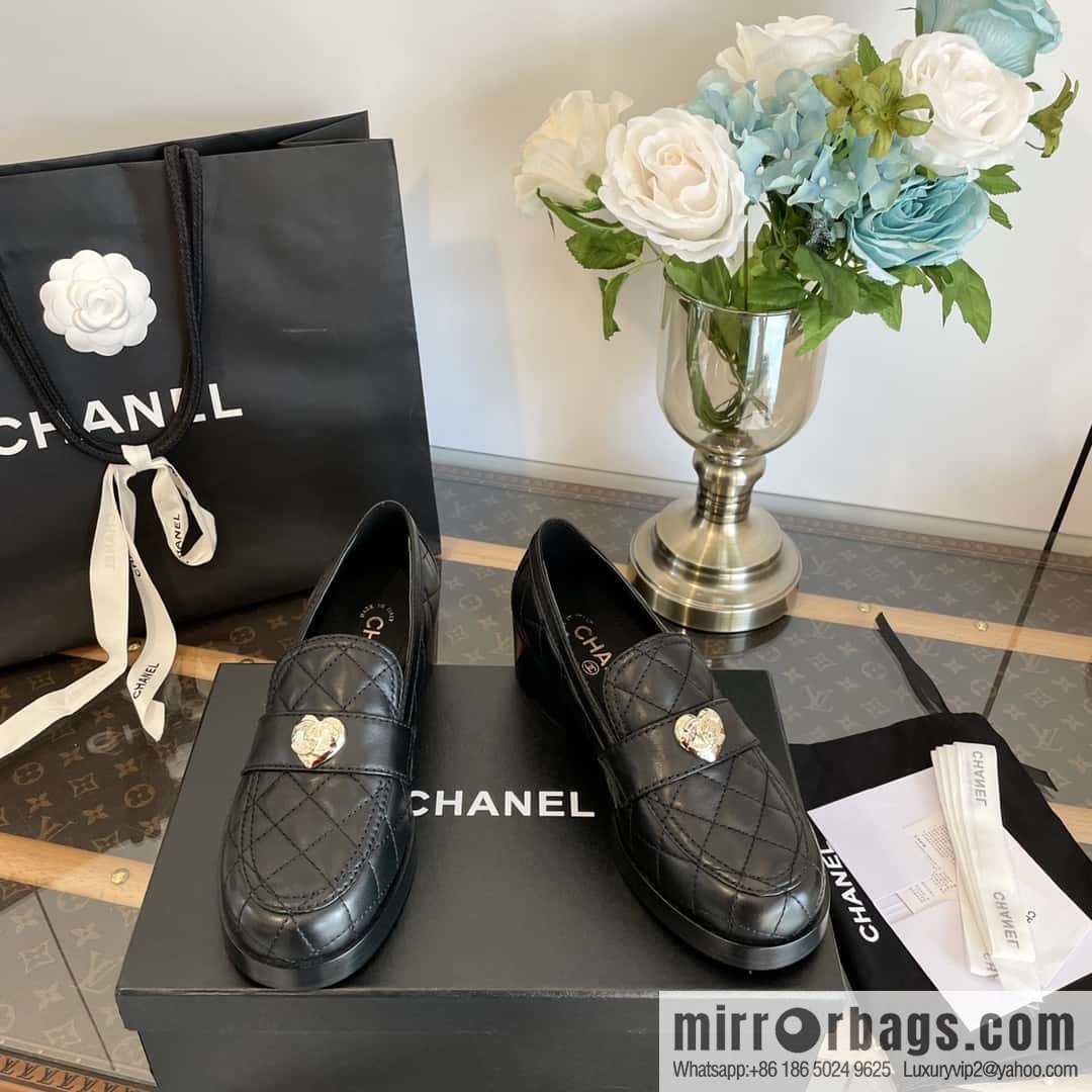 CHANEL Xiaoxiang love gold buckle platform loafers G39697 full leather