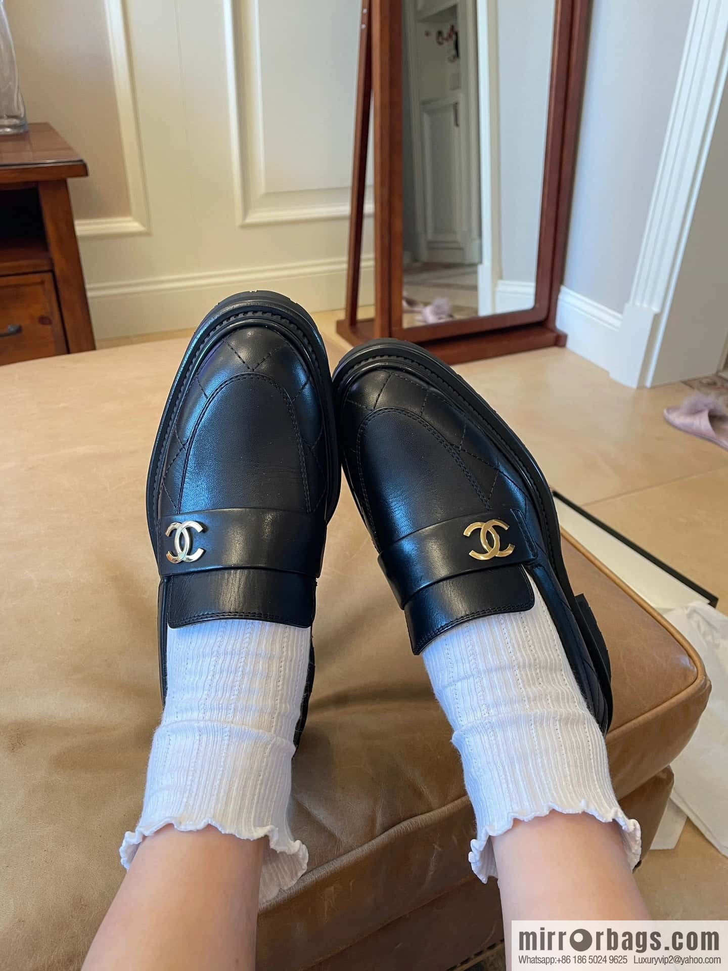 CHANEL Small Fragrant Rhombus Small Gold Button Platform Loafers