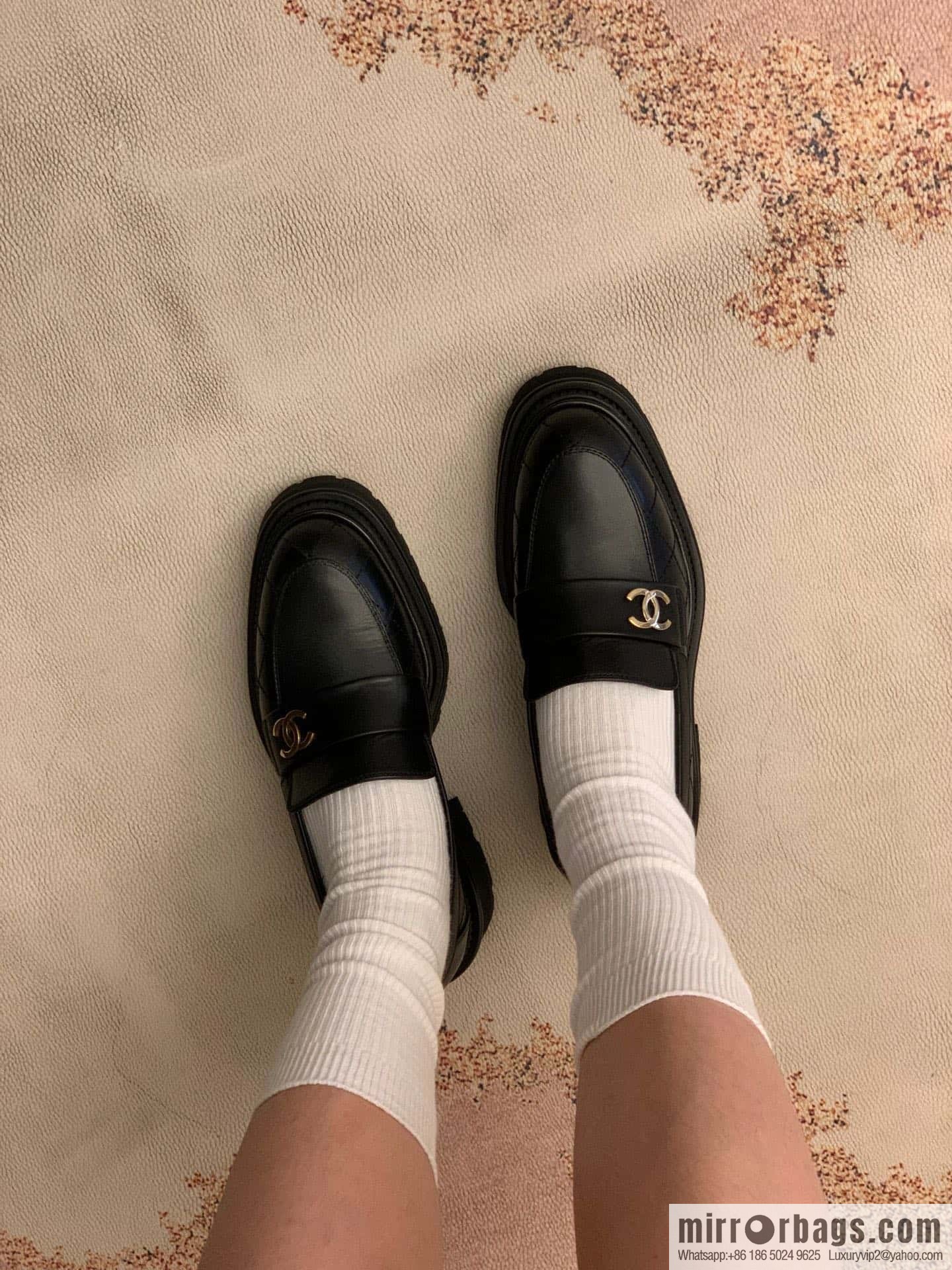 CHANEL Small Fragrant Rhombus Small Gold Button Platform Loafers